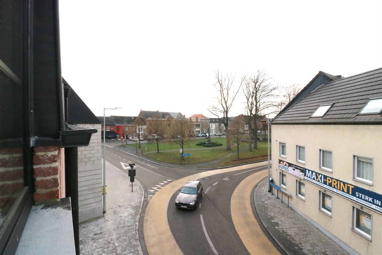Unieke duplex met twee slpk, terras, autostaanplaats, label A foto 34