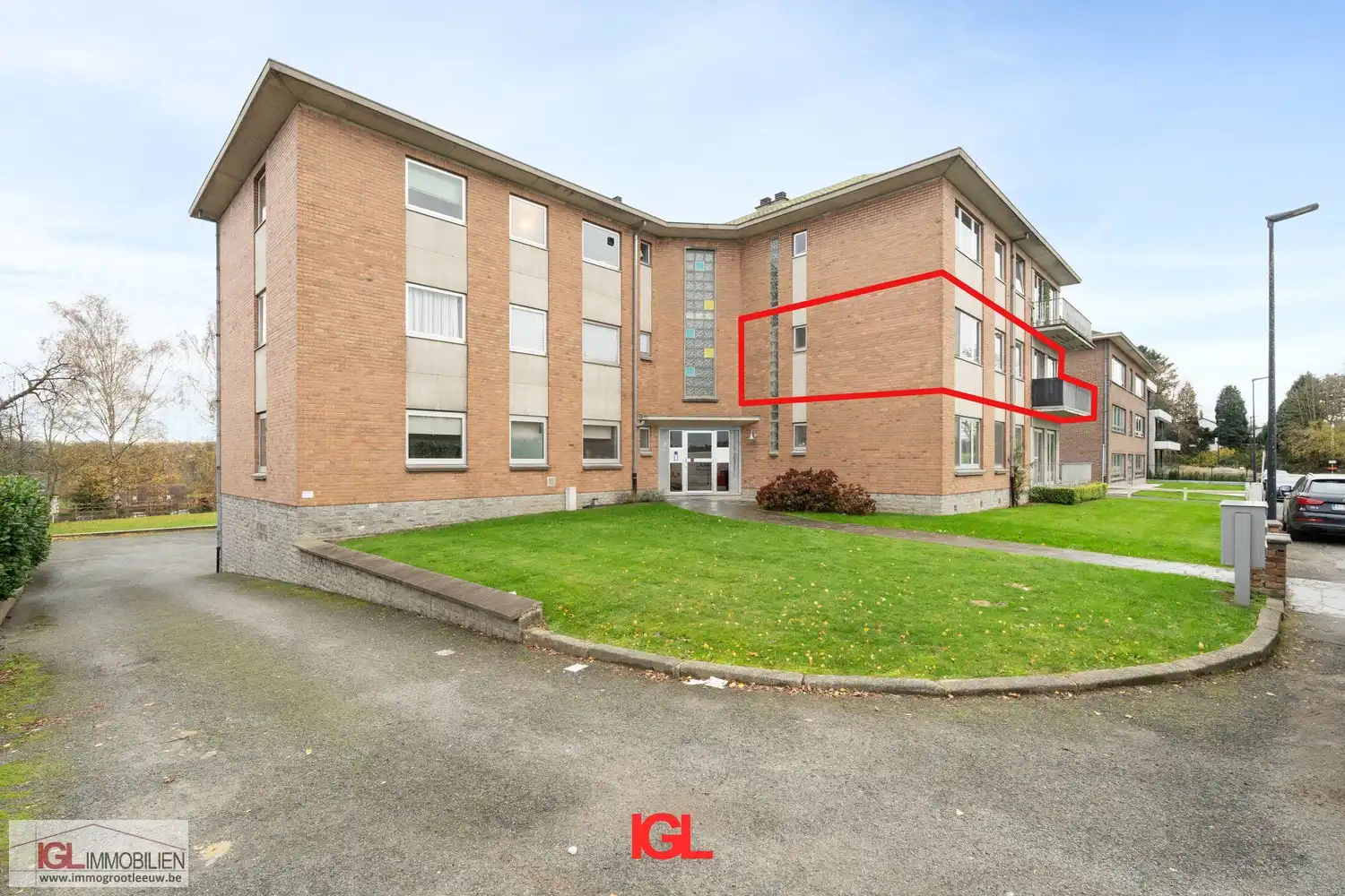 Ruim en licht appartement met 3 slaapkamers, groot terras en garage nabij centrum Sint-Pieters-Leeuw foto 22