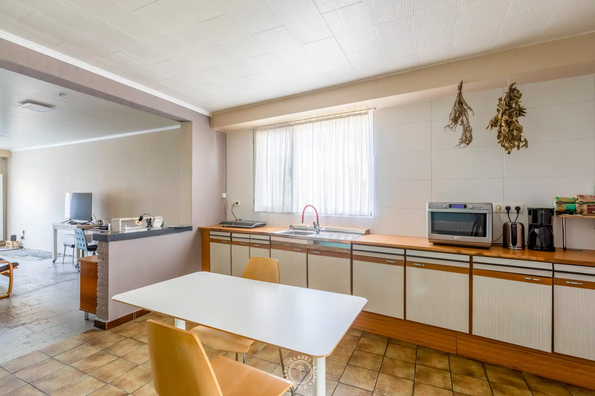 Fijne halfopen bebouwing met garage en tuin foto 10