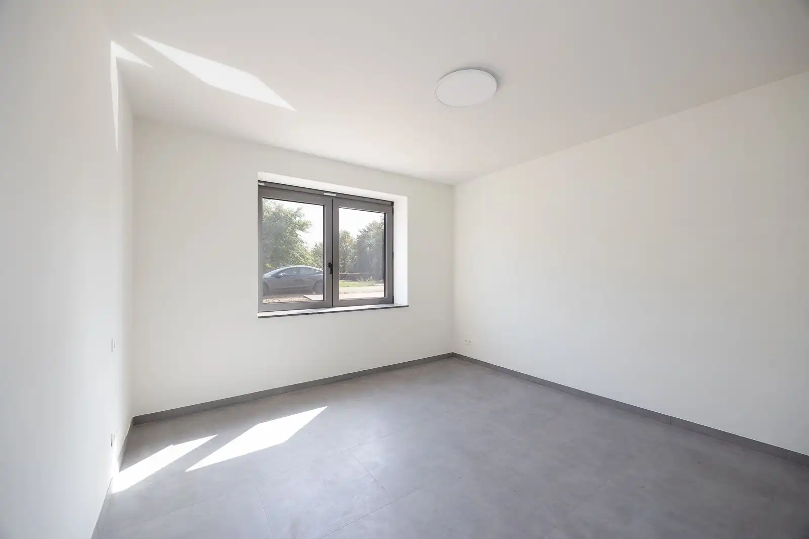 Nieuwe, energiezuinige woning met vrij uitzicht over de velden. foto 12