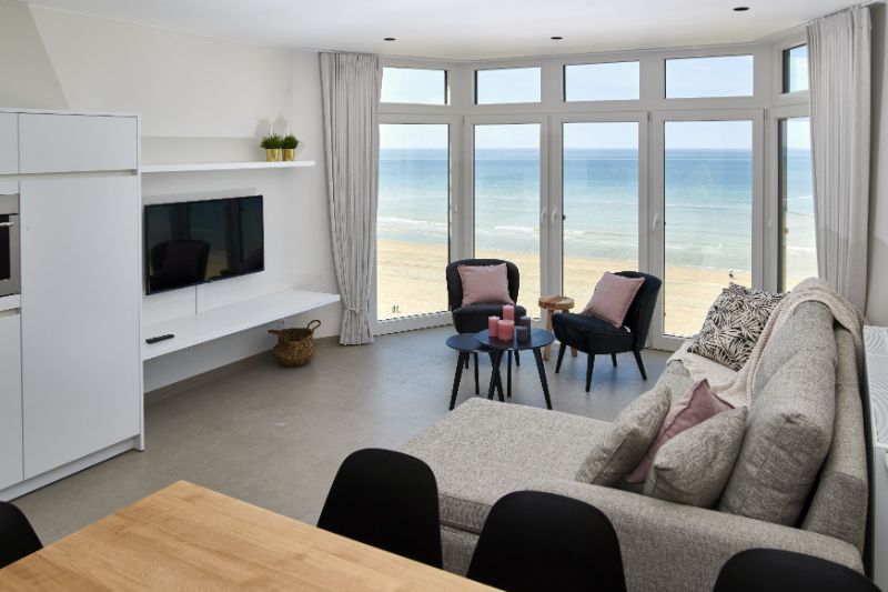 RECENTE DUPLEX PENTHOUSE MET 3/4 SLAAPKAMERS OP DE ZEEDIJK foto 8