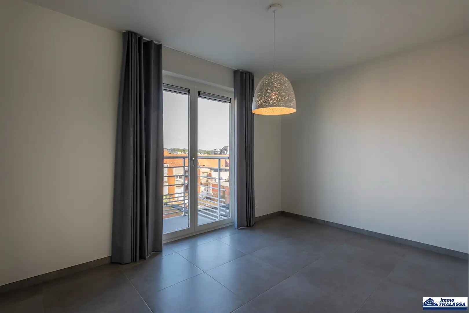 Zongericht woonappartement in hartje De Panne foto 8