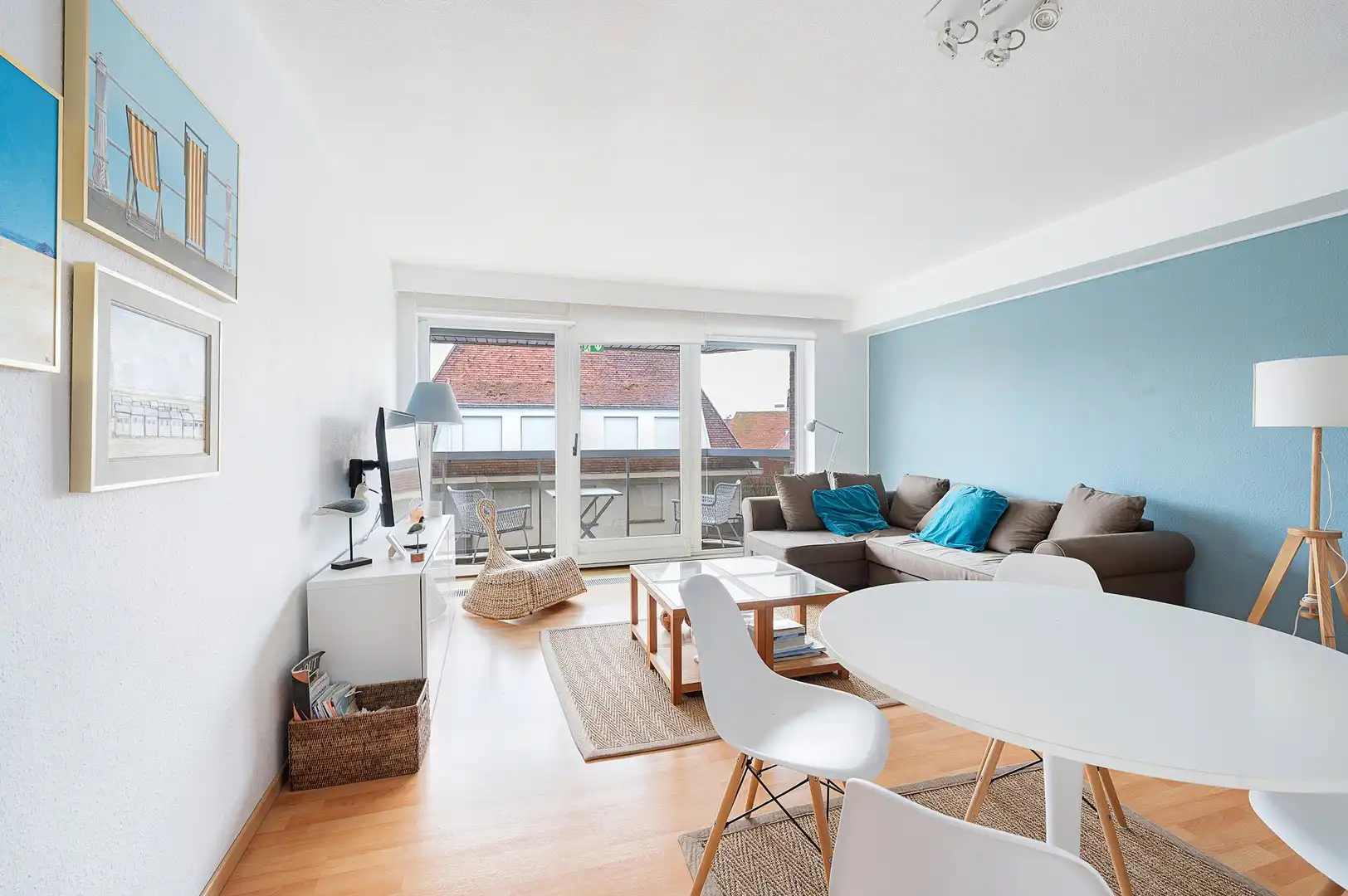 Zuidgericht appartement gelegen in de Jozef Nellenslaan in het prestigieuze Albertstrand. foto 2