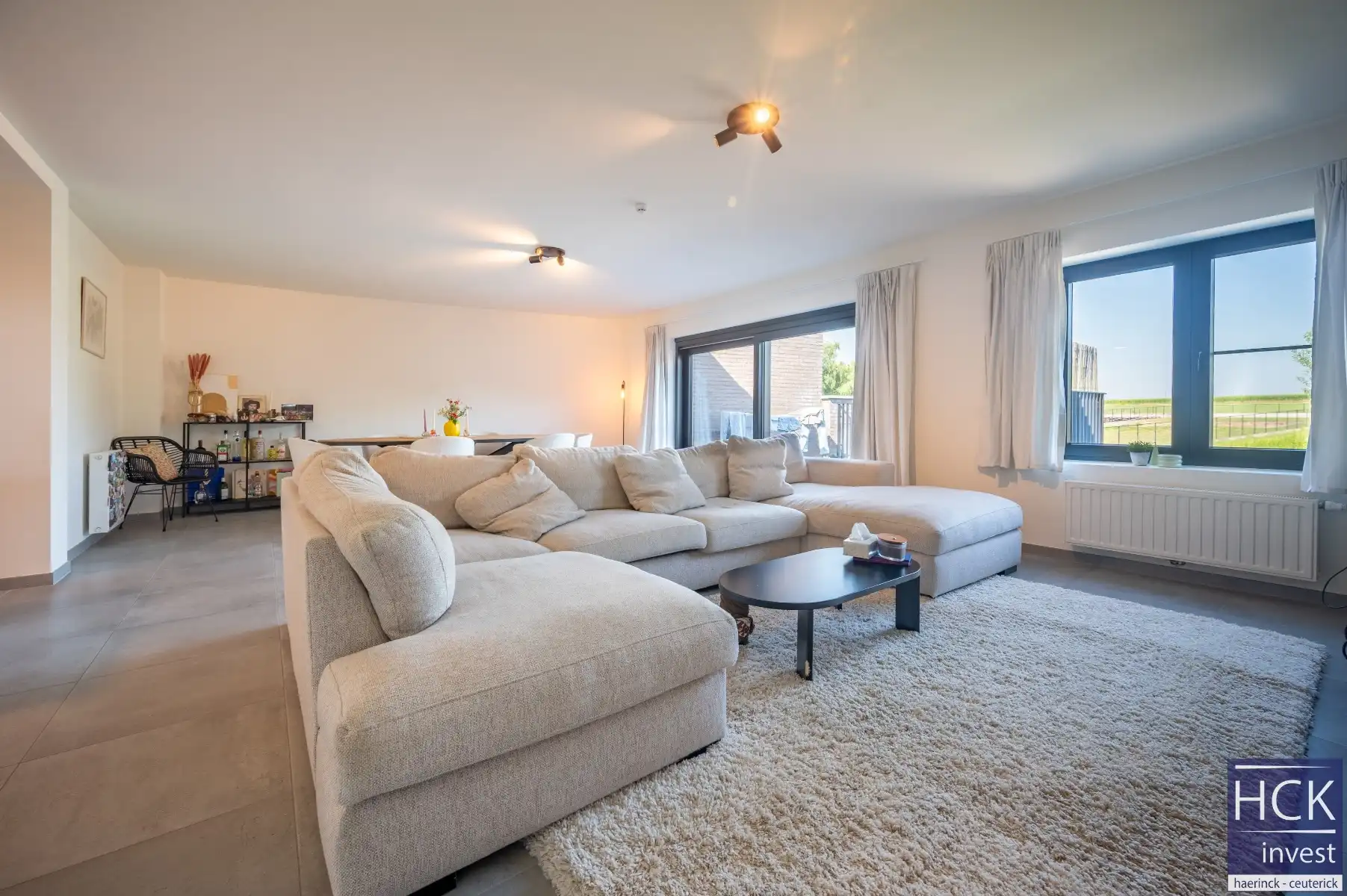 KRUISHOUTEM - Ultra ruim triplex appartement - GEEN SYNDIC foto {{pictureIndex}}