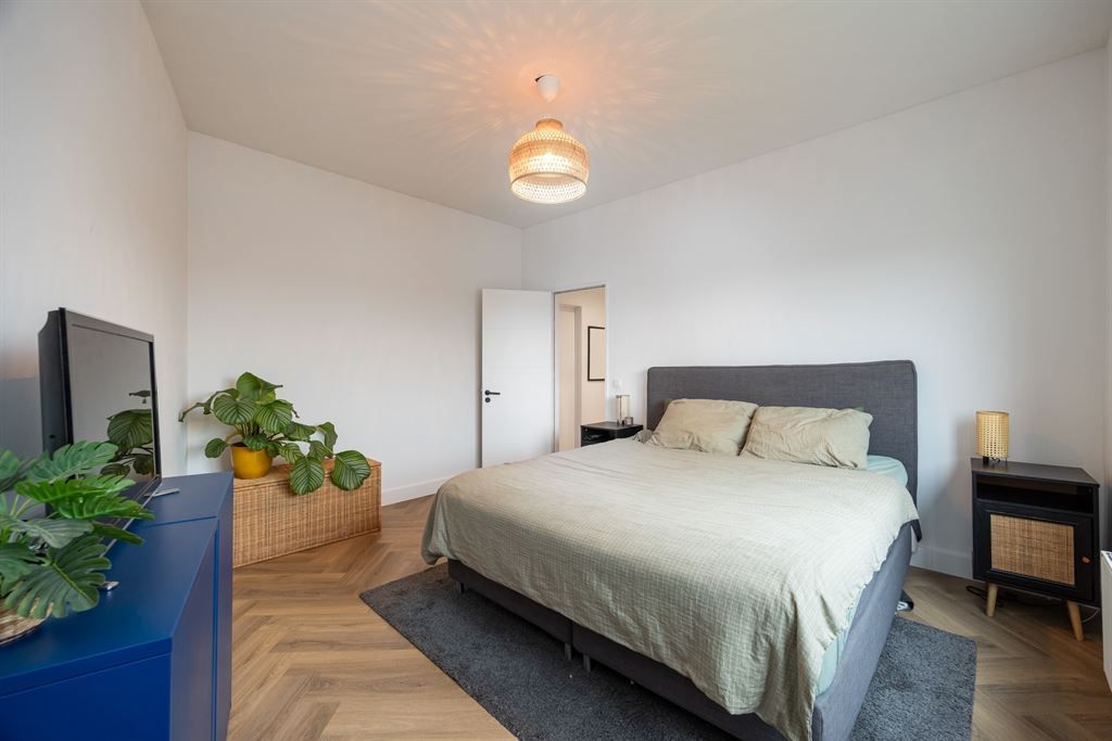 Instapklaar appartement, 3slpk,  incl staanplaats foto 10