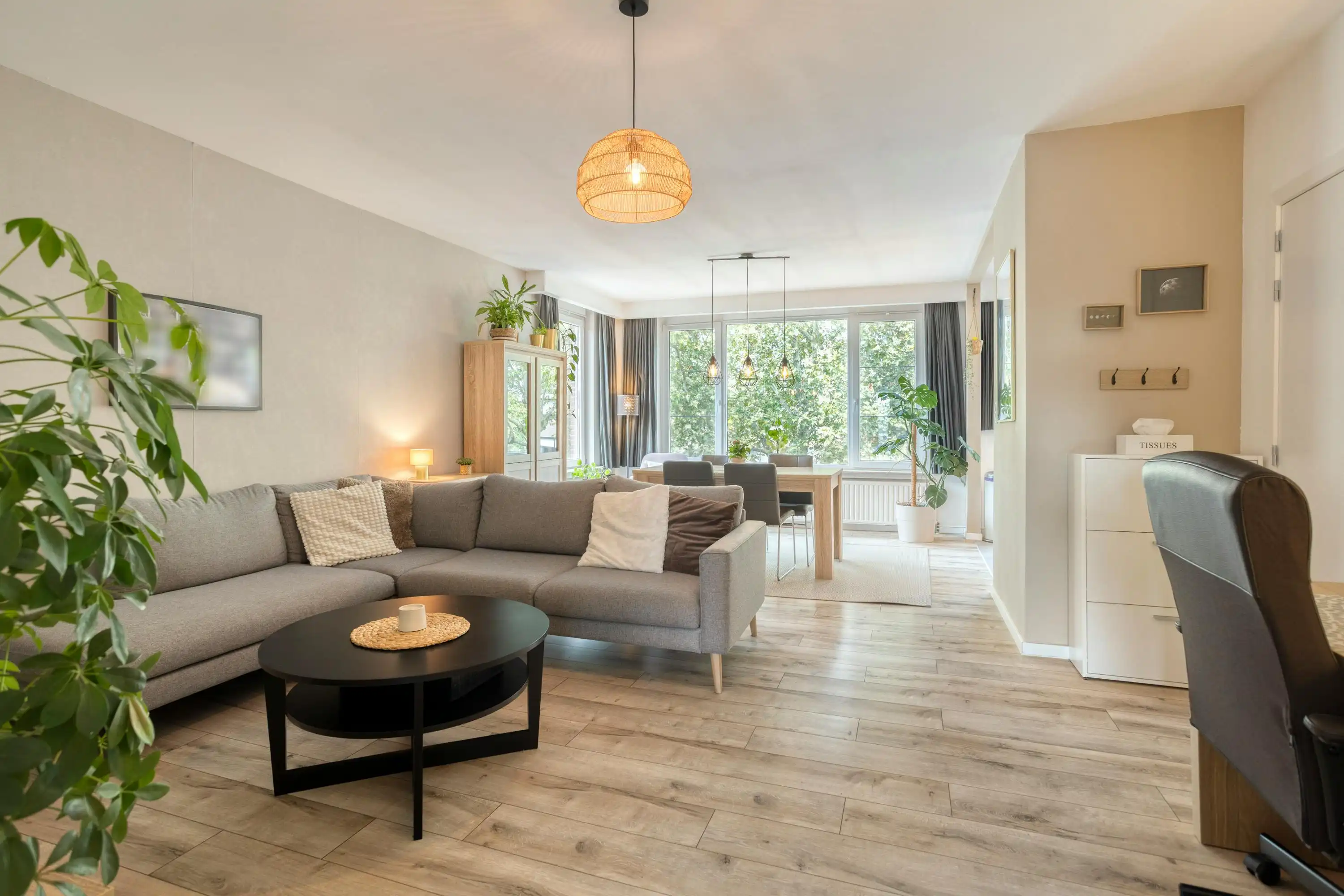 Appartement met 3 slaapkamers en terras te koop in Hoboken foto {{pictureIndex}}