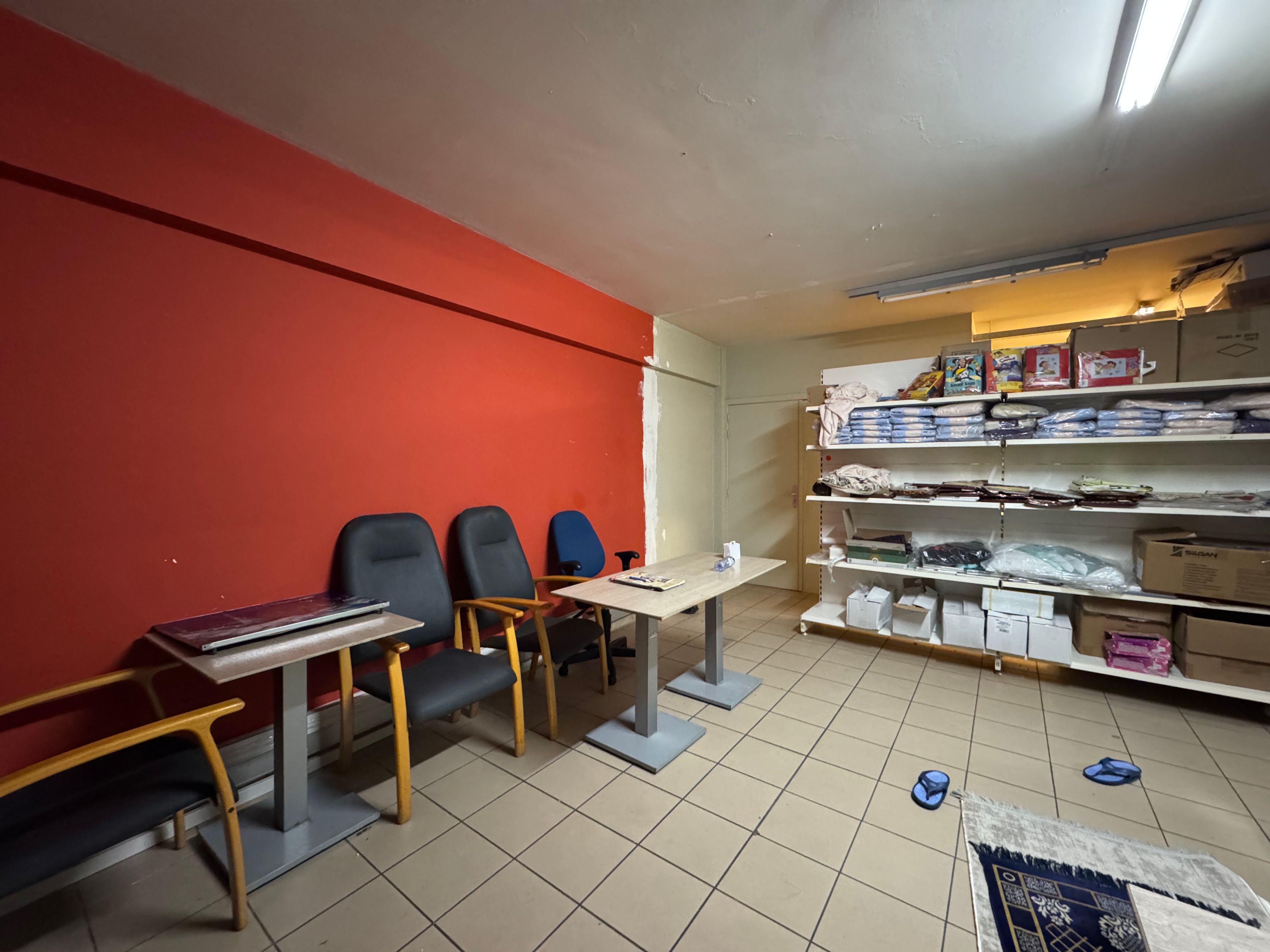 Handelsgelijkvloers 150m² + garage 20m² foto 10