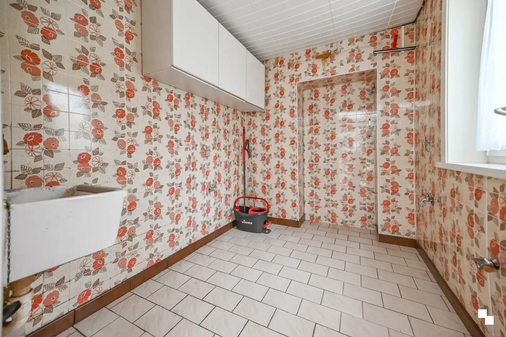 Gezellige, te moderniseren halfopen woning in rustige buurt te Izegem foto 12