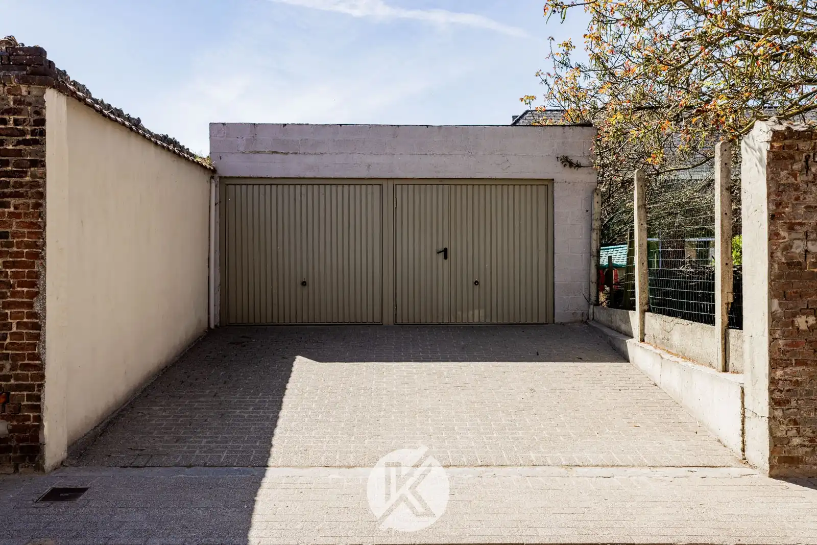 Ruime gerenoveerde karakterwoning foto 9