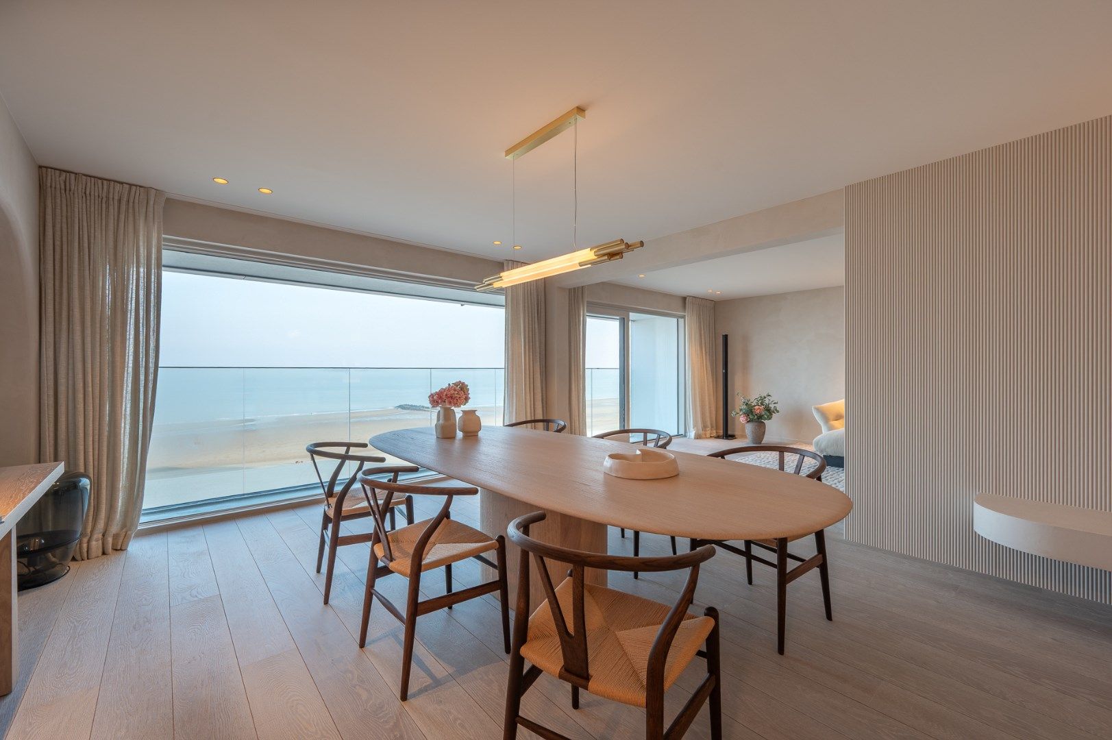 Uitzonderlijk dubbel appartement met prachtig frontaal zeezicht in het Zoute foto 3