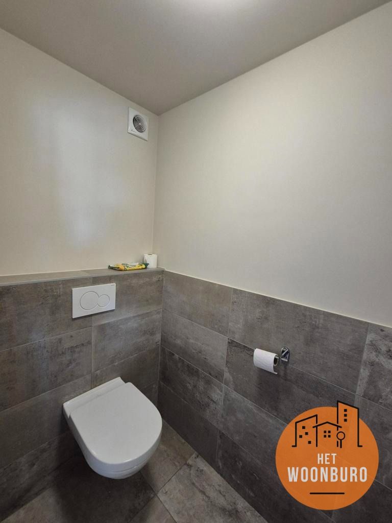 Ruim, lichtrijk appartement 1e verd. met 2 slaapkamers foto 11