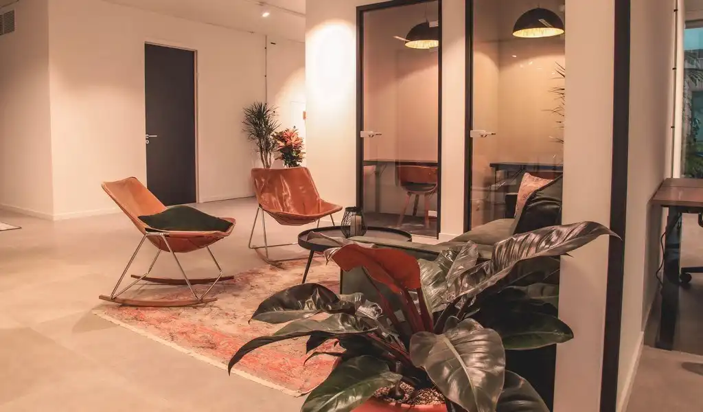 Gemeubelde kantoorruimte in MC-SQUARE Gent-Dampoort foto 8