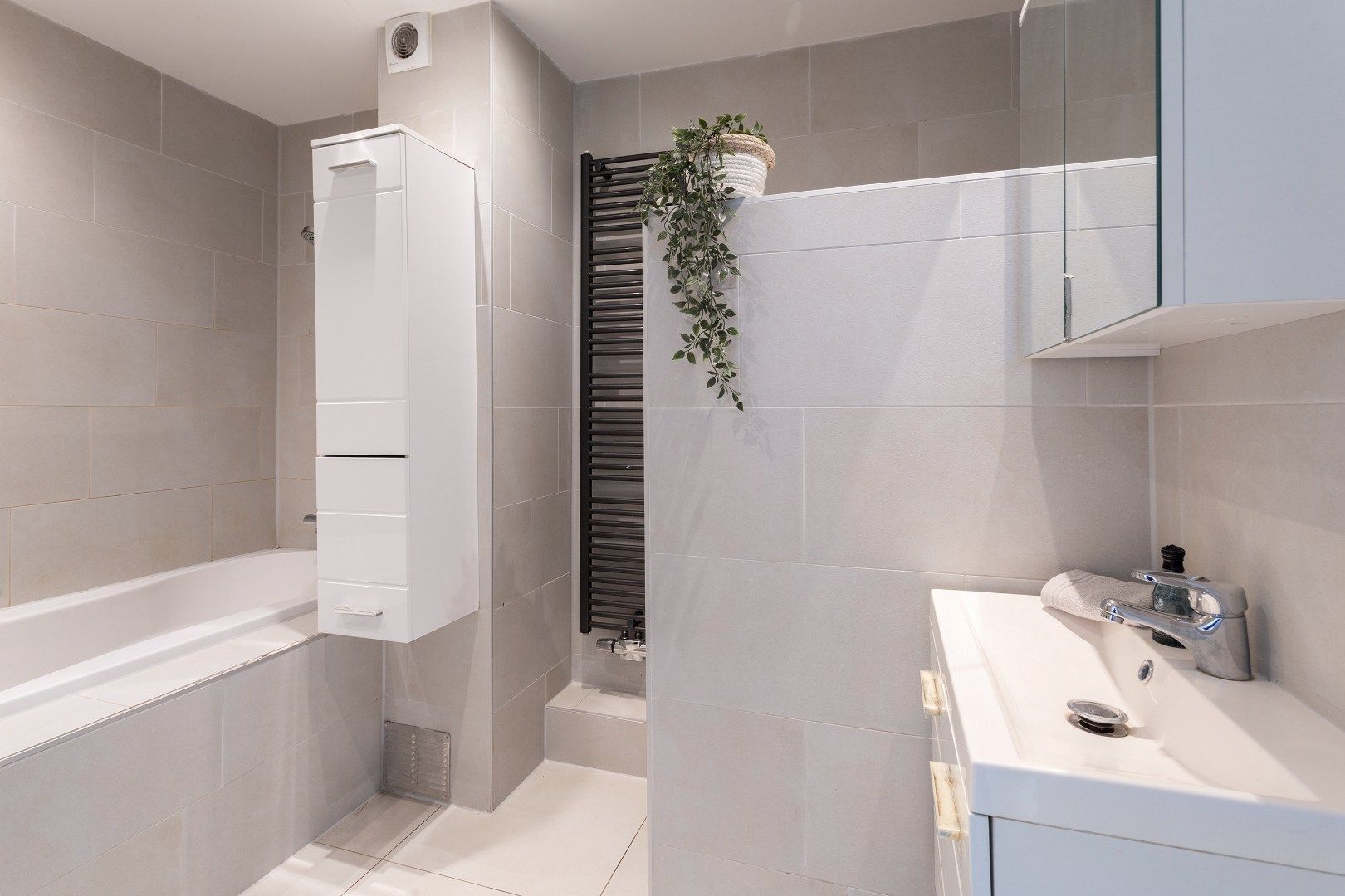 Ruim, lichtrijk en energiezuinig appartement foto 9