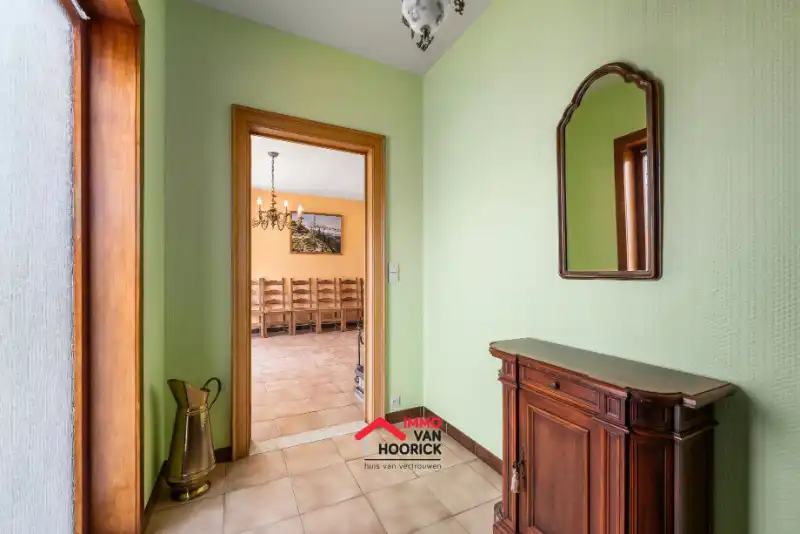 Ruime bungalow 3 slaapkamers op 676m²! foto 4