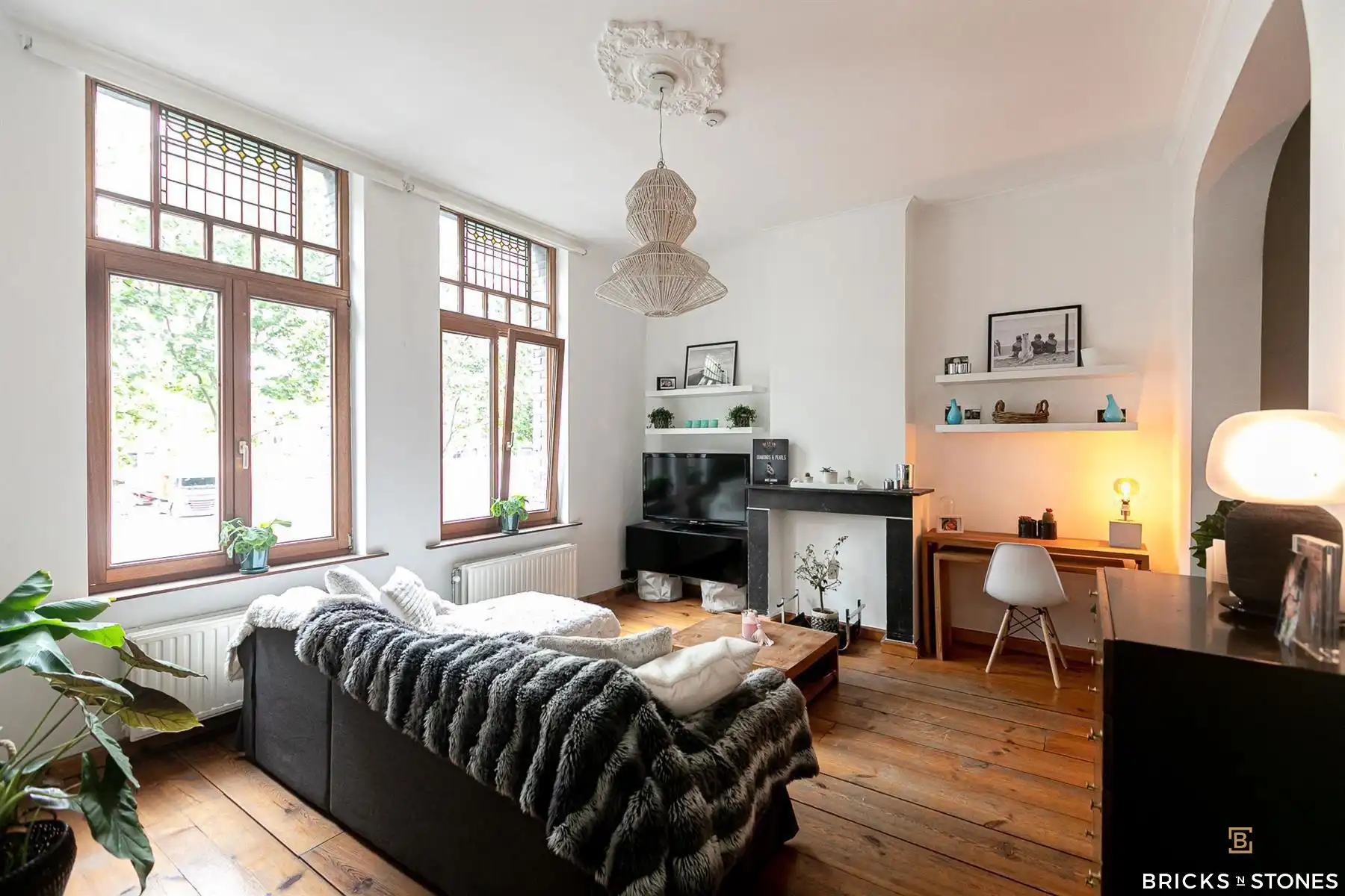 Gezellig gemeubeld appartement op de Vlaamsekaai op het trendy Zuid. foto 2
