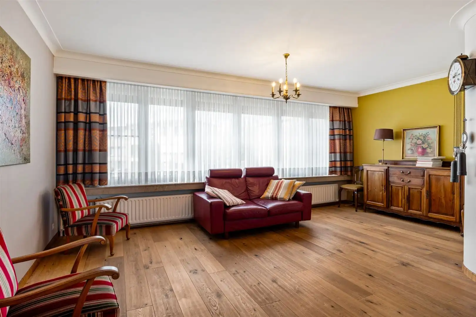 Centraal gelegen bel-étagewoning nabij station. foto 6