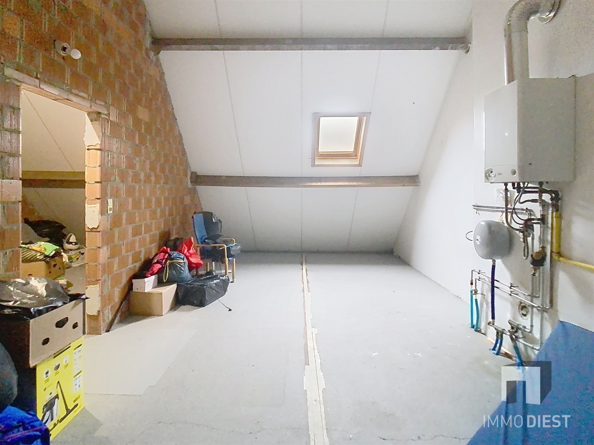 Fraaie bel-étage woning met garage in de stadsrand foto 37