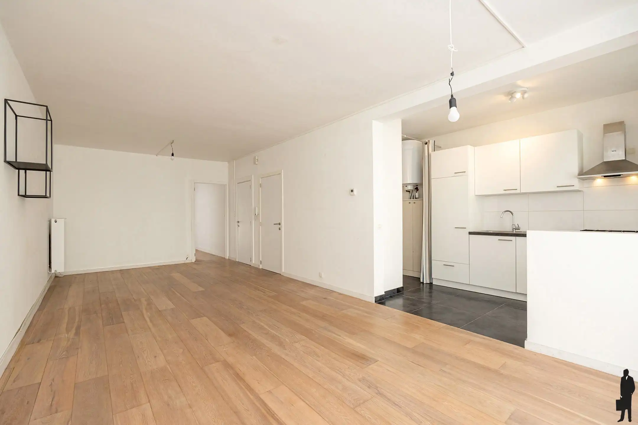 Gerenoveerd 1-slpkappartement met terras in hartje Beveren foto 2