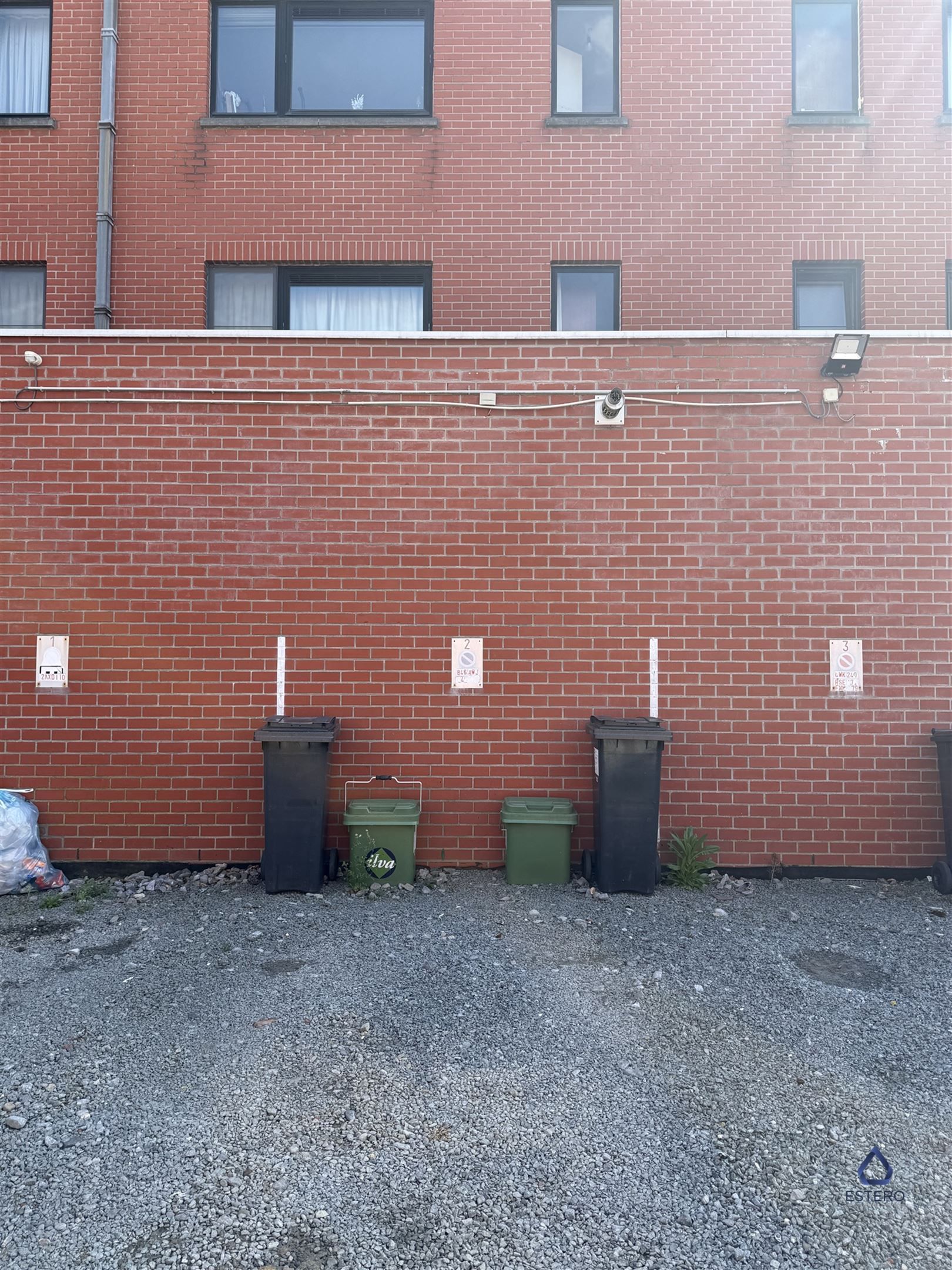 Appartement met twee slaapkamers en parking centrum Aalst foto 11