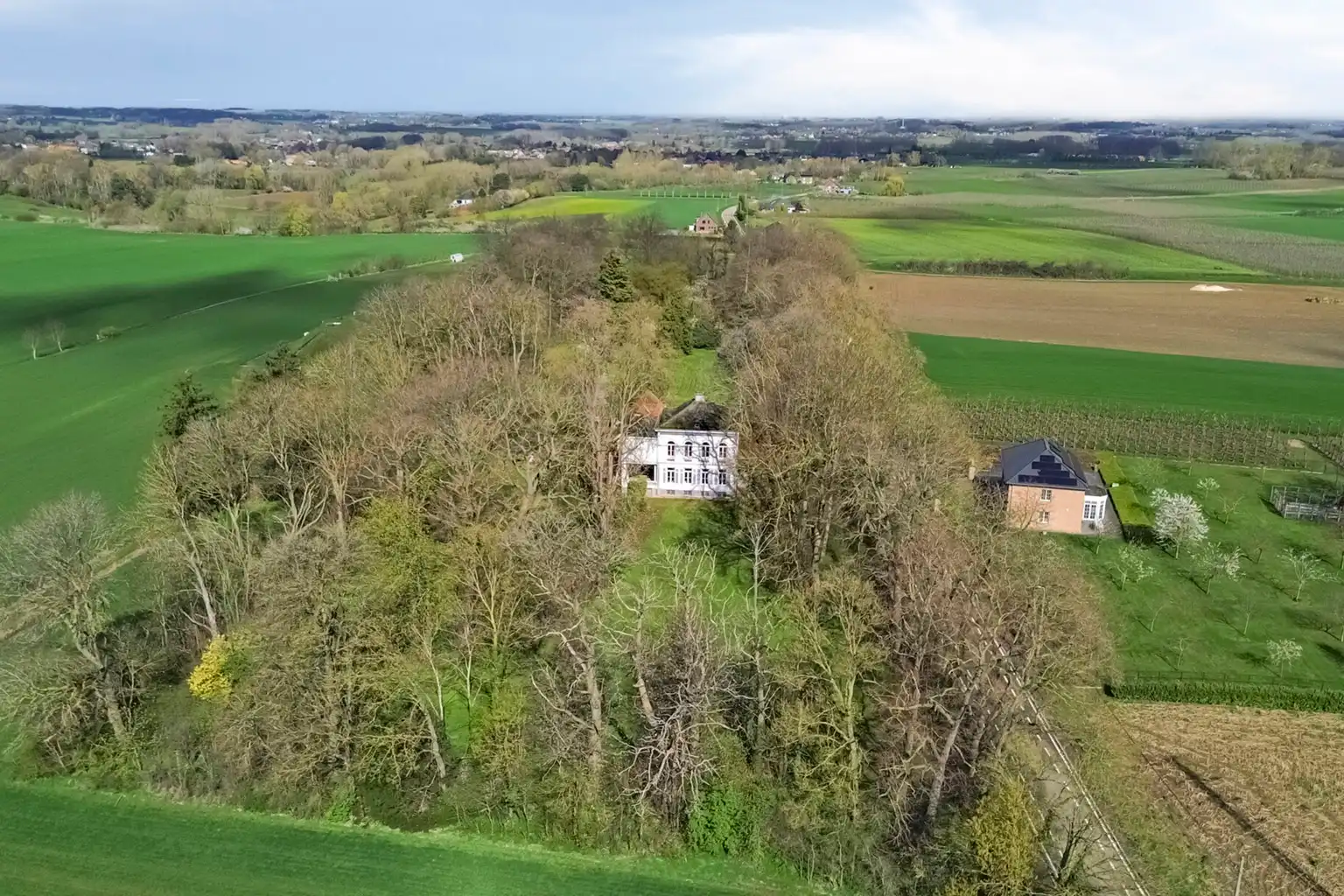 VILLA MET KOETSHUIS EN LANDGOED IN TIENEN foto 30