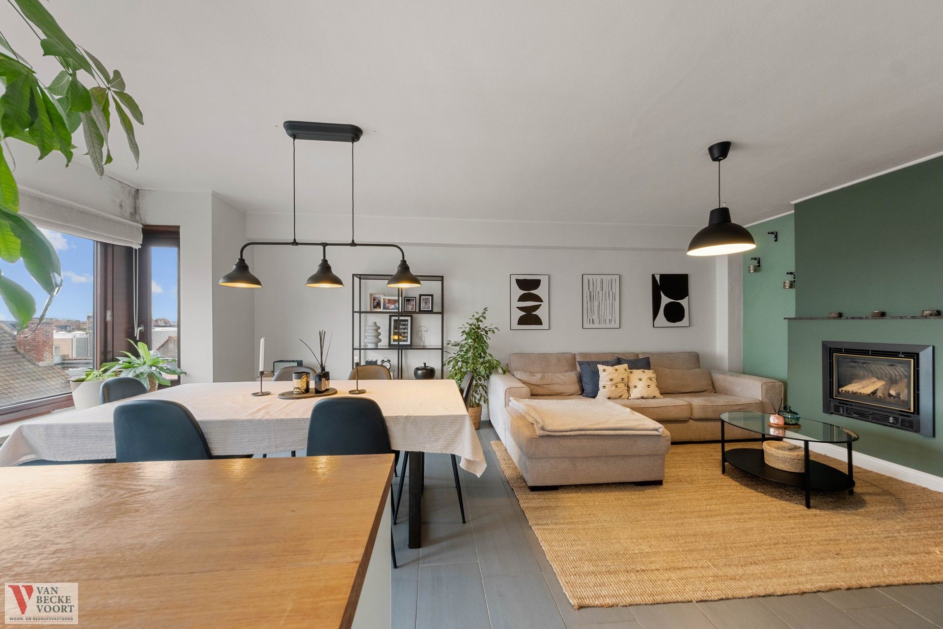 Gerenoveerd appartement in een residentiële buurt foto 2