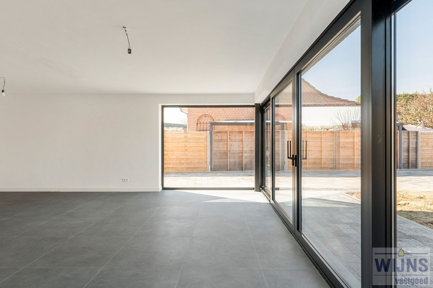 Ruim en lichtrijk appartement op gelijkvloers met tuin! foto 12