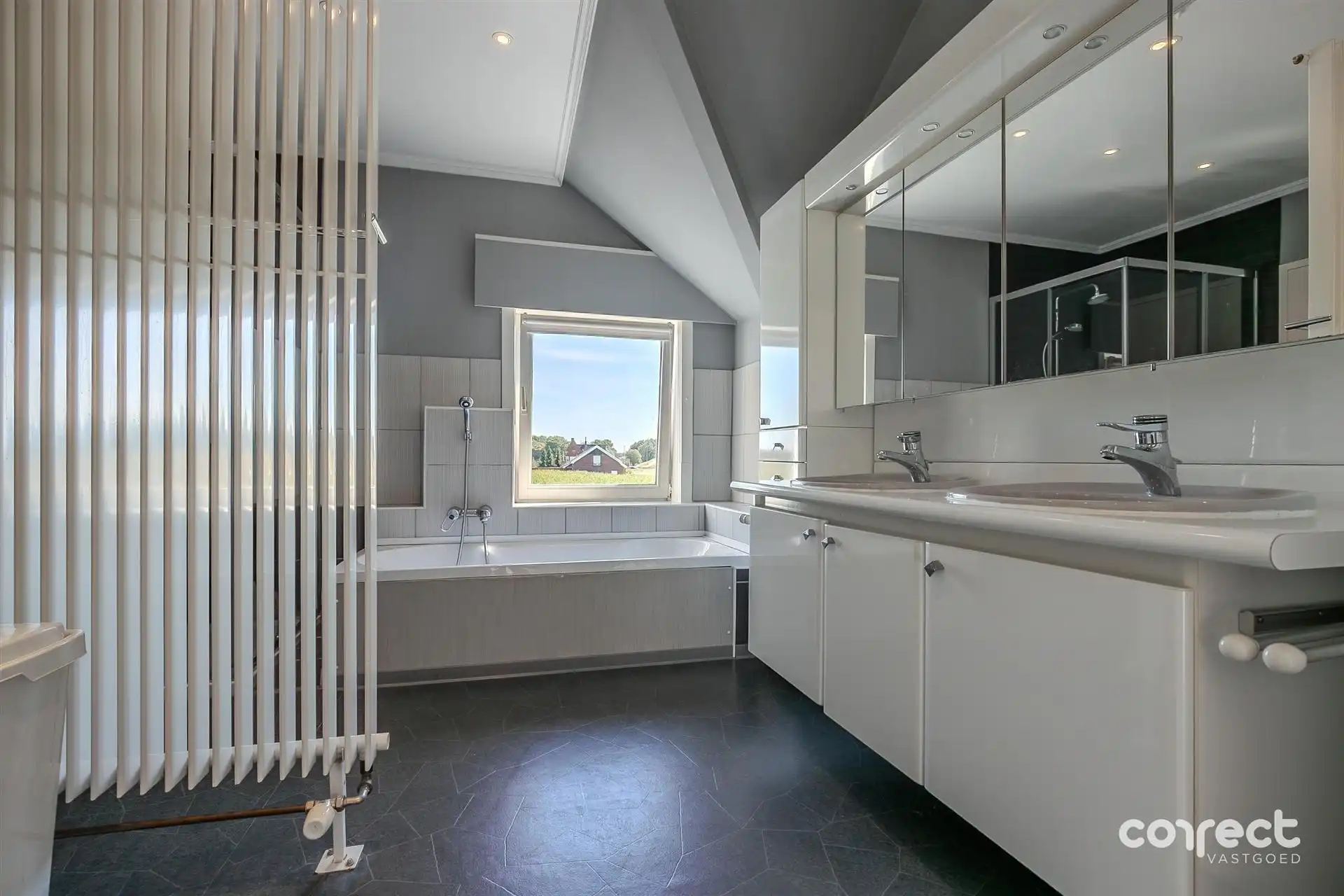Polyvalente woning met 4 slaapkamers en atelier foto 13