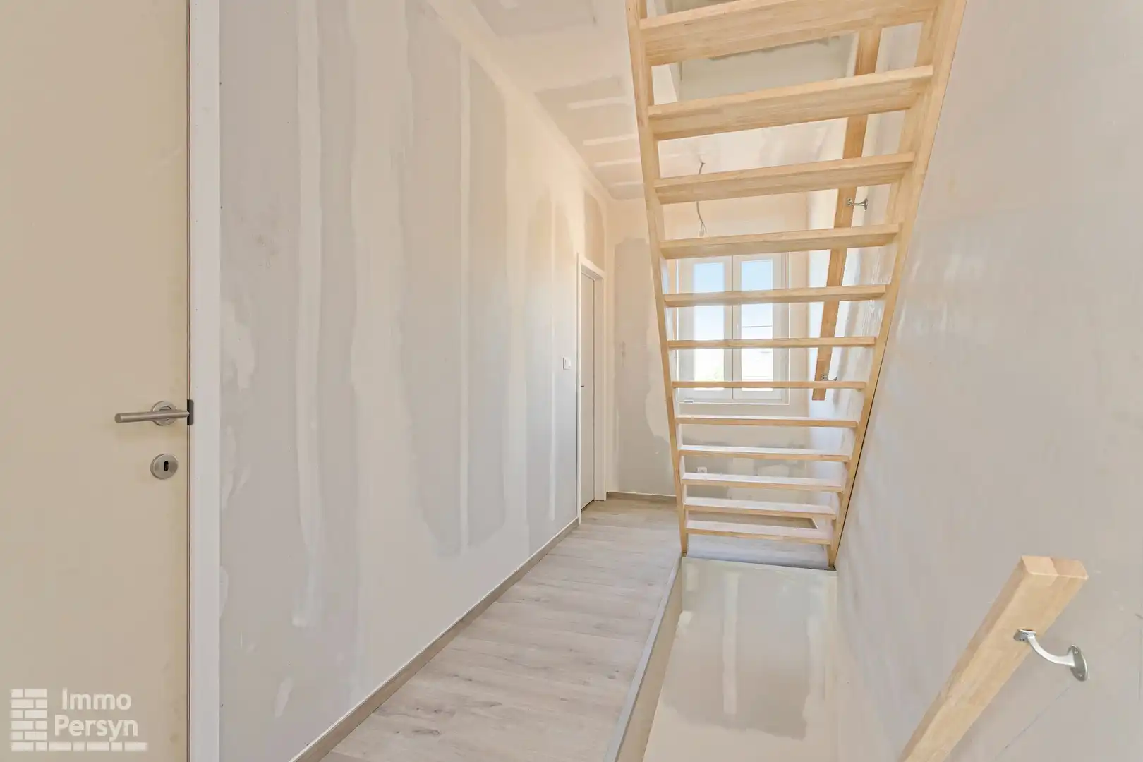 Instapklare halfopen bebouwing met 3 slaapkamers foto 13
