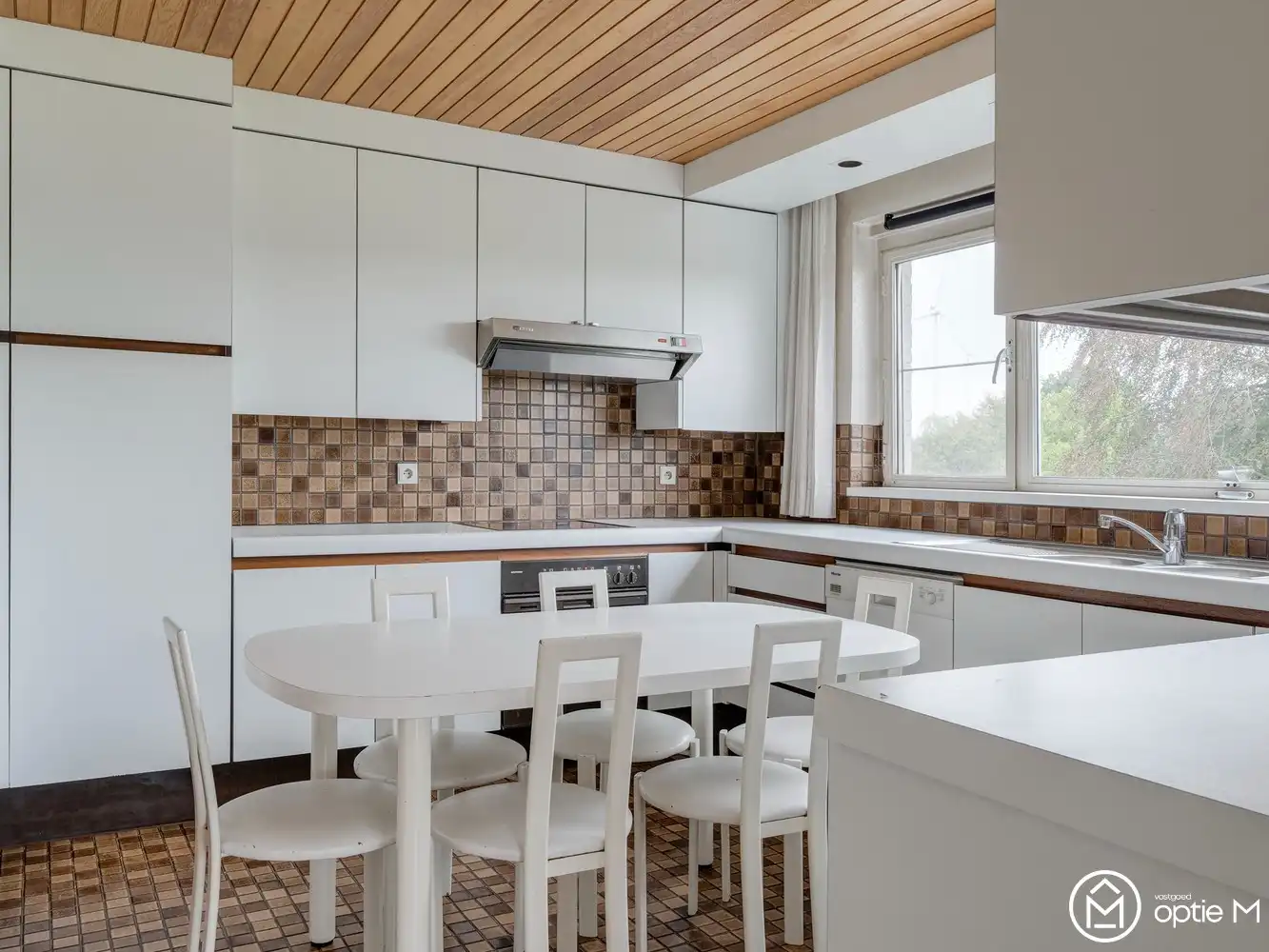 Open bebouwing te koop in Kortenbos – ruim perceel en prachtig groen uitzicht foto 10
