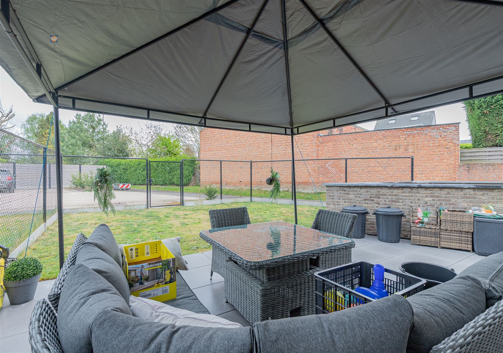 Instapklaar en energiezuinig gelijkvloersappartement met tuin en privé autostaanplaats foto 5