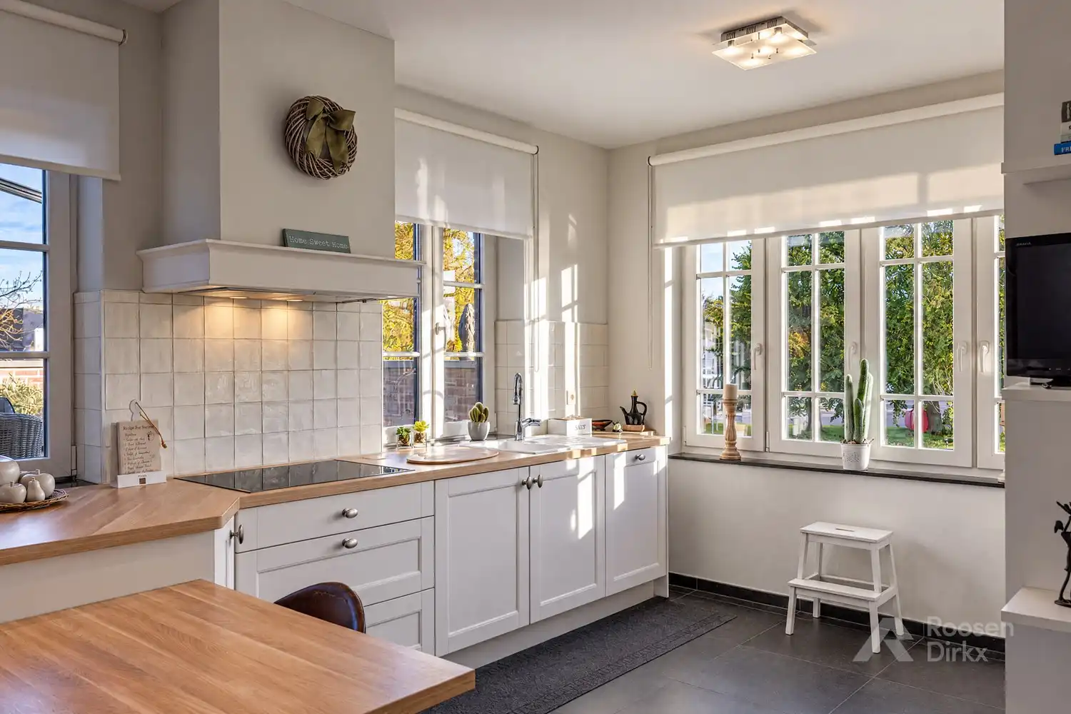 Luxe appartement (150m²) met 3 slaapkamers en 60m² terrassen te BREE. foto 12