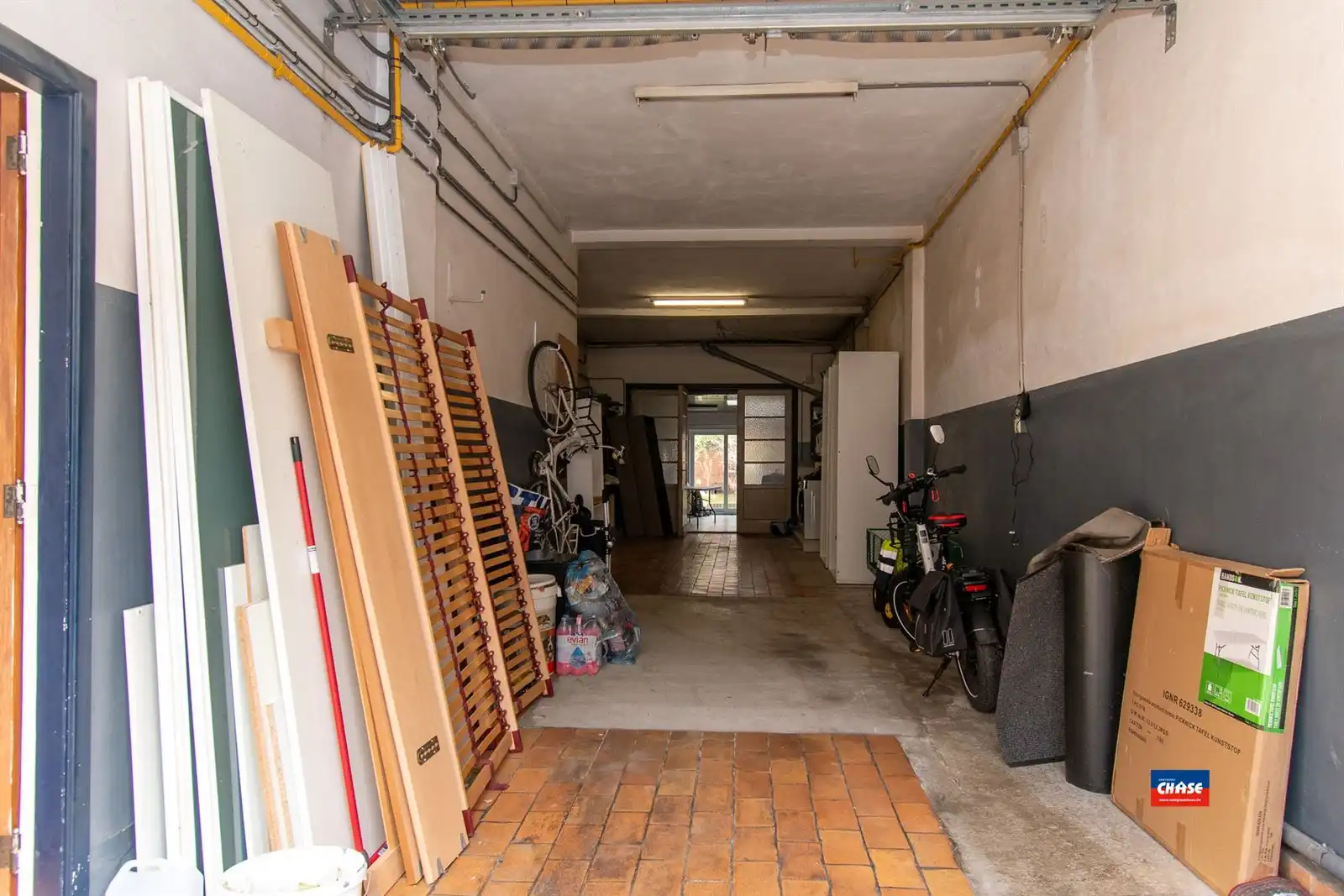 Woning met 2 slpks, magazijn en tuin foto 7