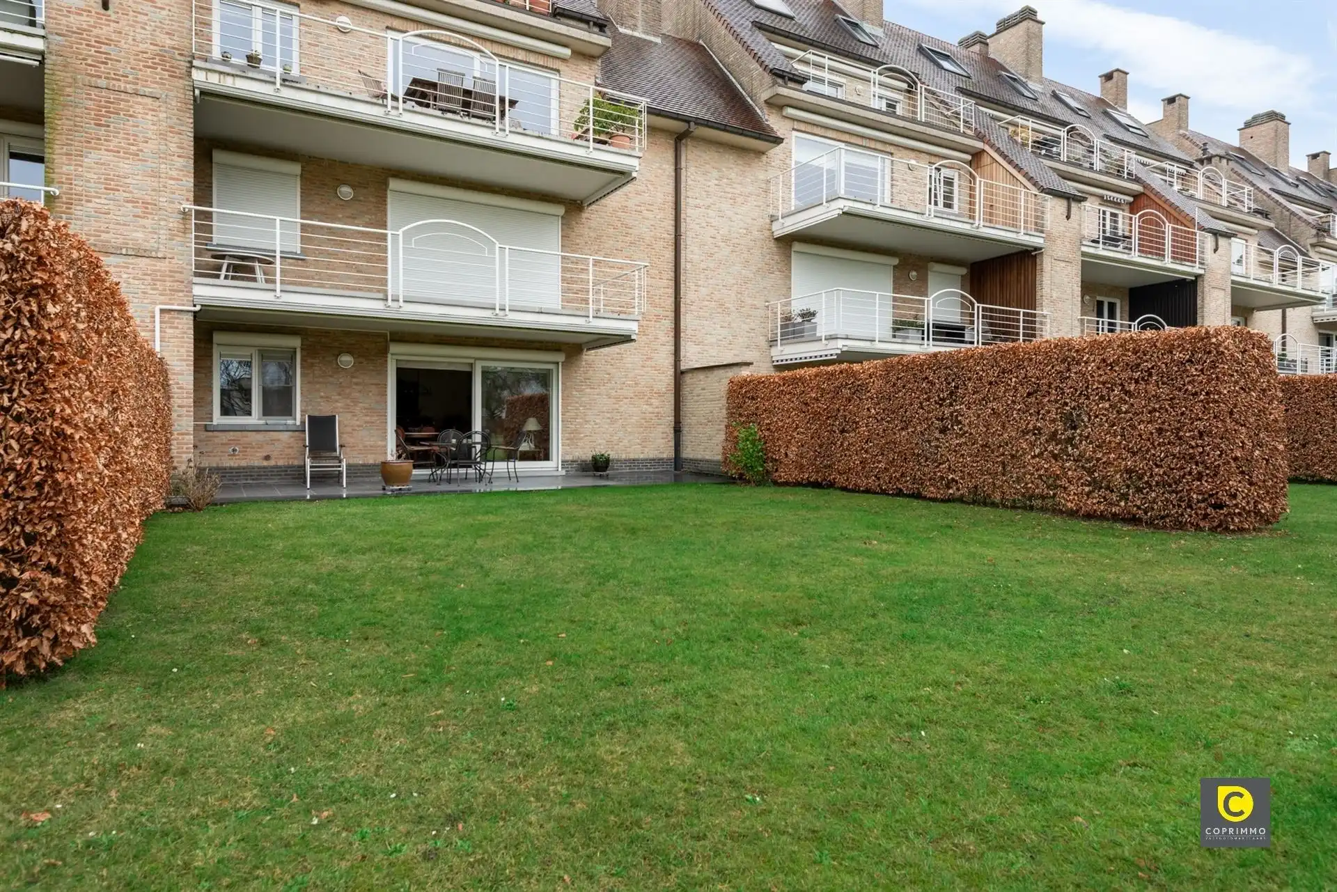 Stijlvol en ruim 2 slaapkamerappartement in Hoveveld foto 12