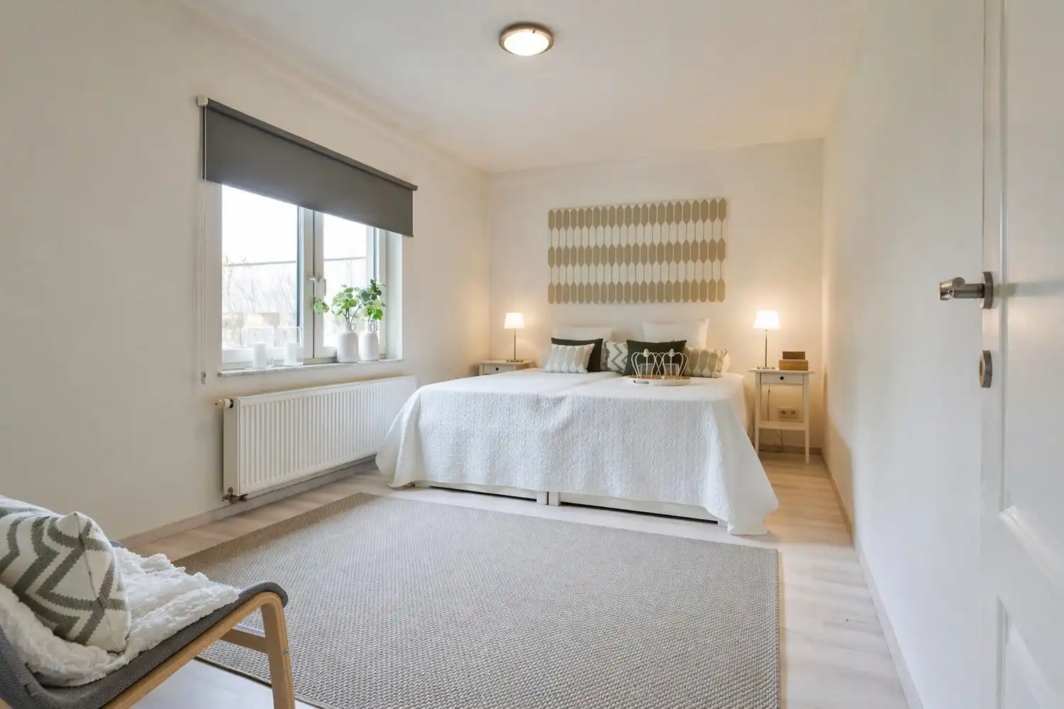 Instapklare woning op een ruim perceel van circa 8a8ca met tuin en garage op een gunstige locatie. foto 23