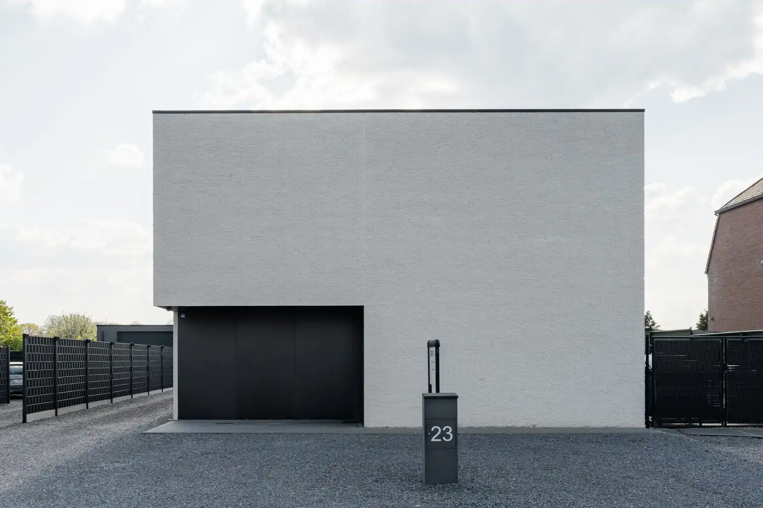 Moderne architecturale woning (2022) met 3 slaapkamers, bureau, kelder en ruime tuin te Pelt foto 45