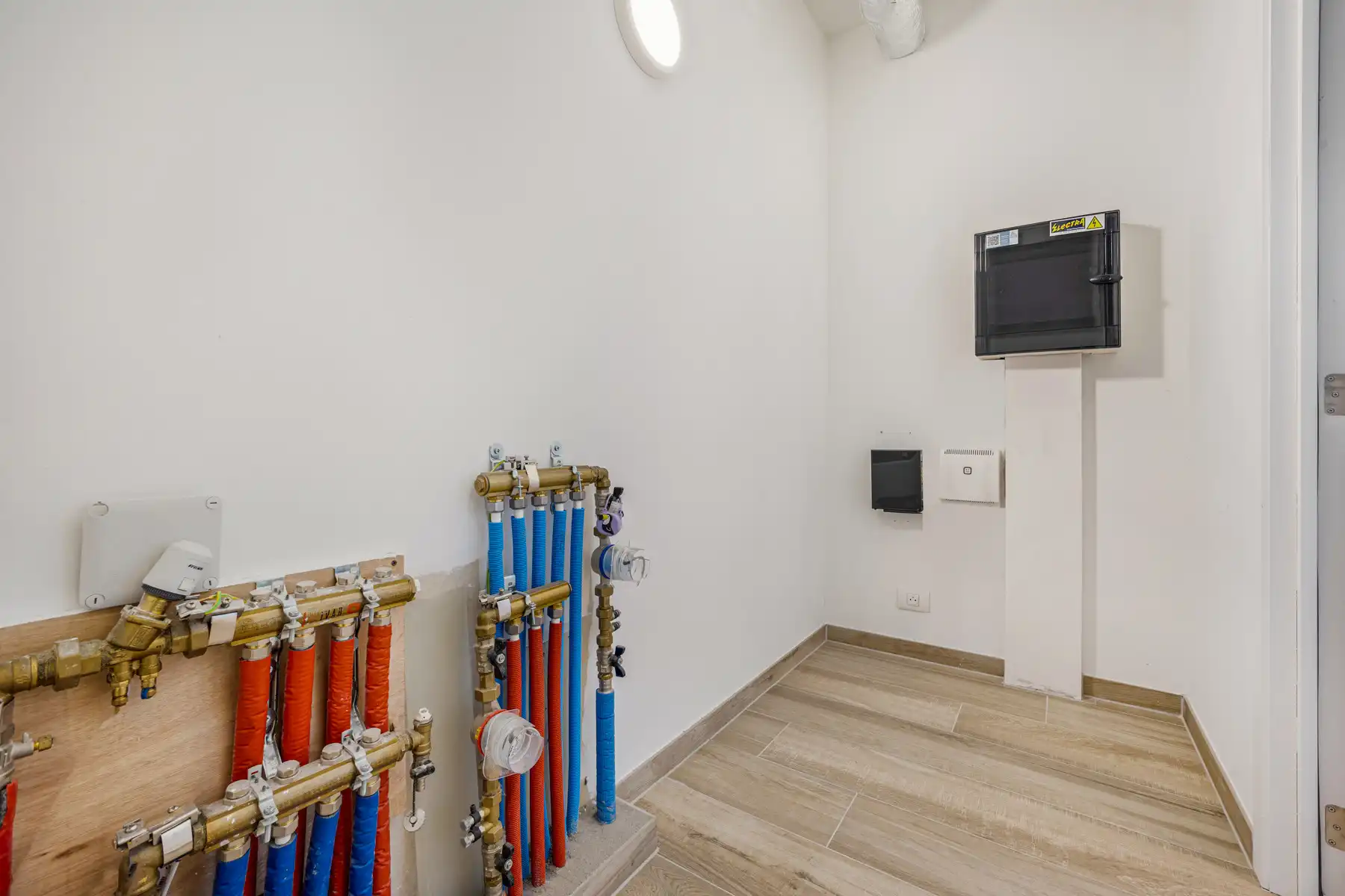 Service flat gelegen in centrum Halle foto 16