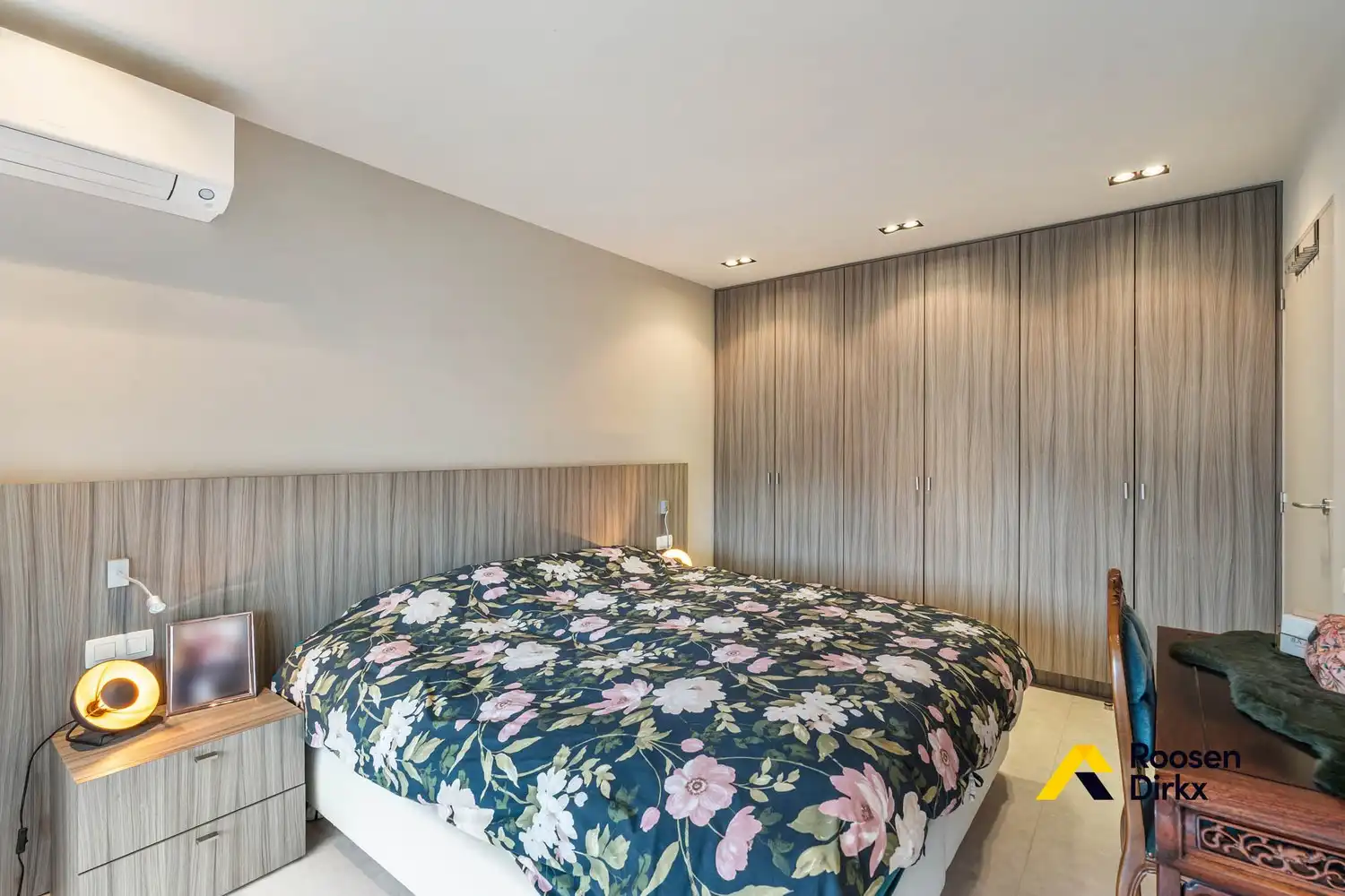 Luxe duplex (190m²) met 5 slaapkamers, groot terras en stadstuin te Venneborg foto 24