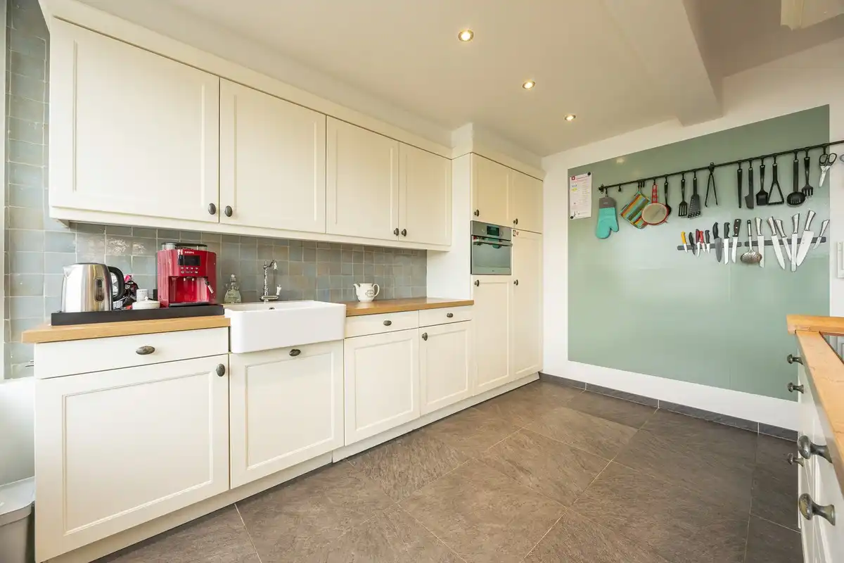 Zeer ruim en lichtrijk appartement te koop foto 12