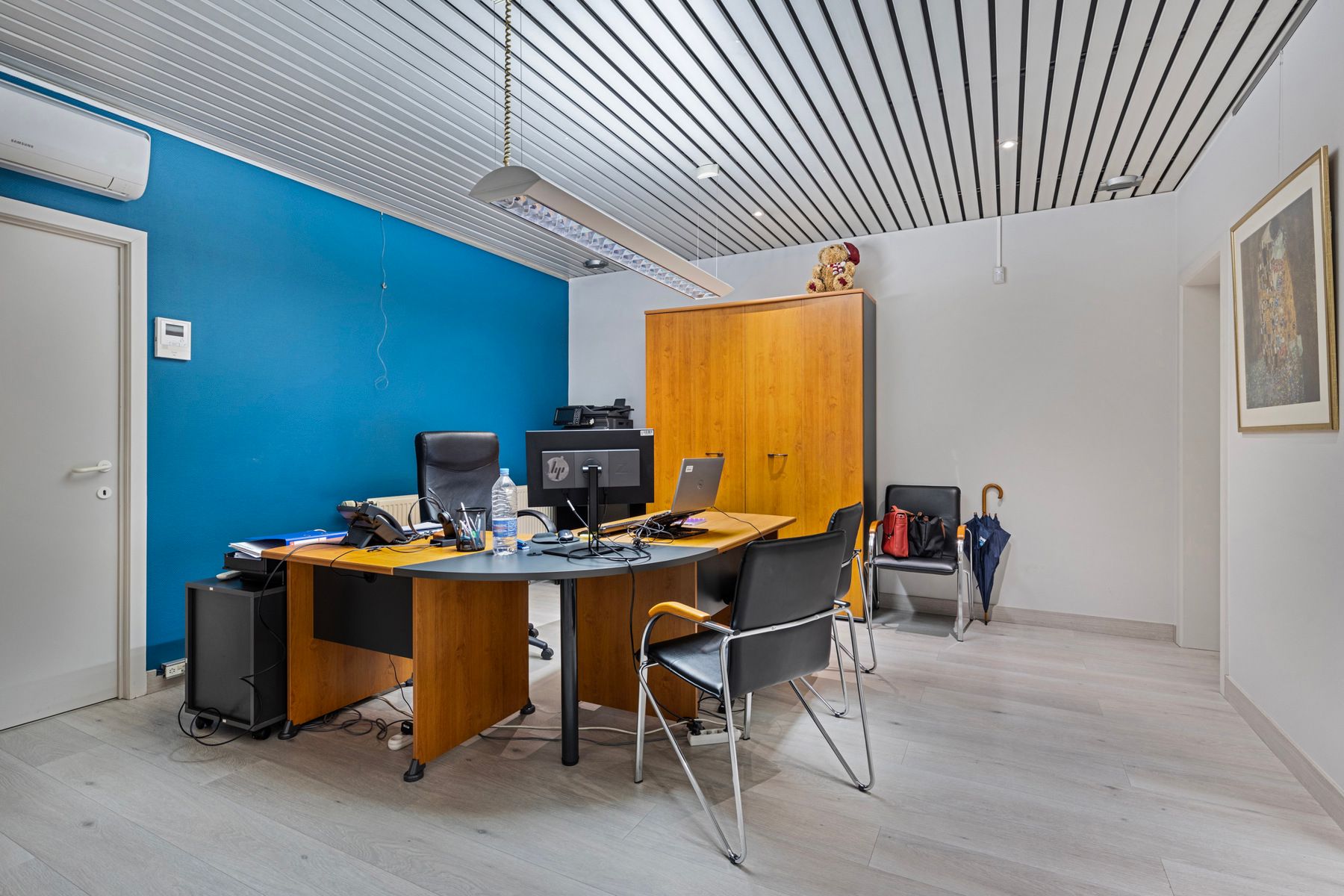 Commerciële handelsruimte (250m2) met diverse mogelijkheden. foto 4