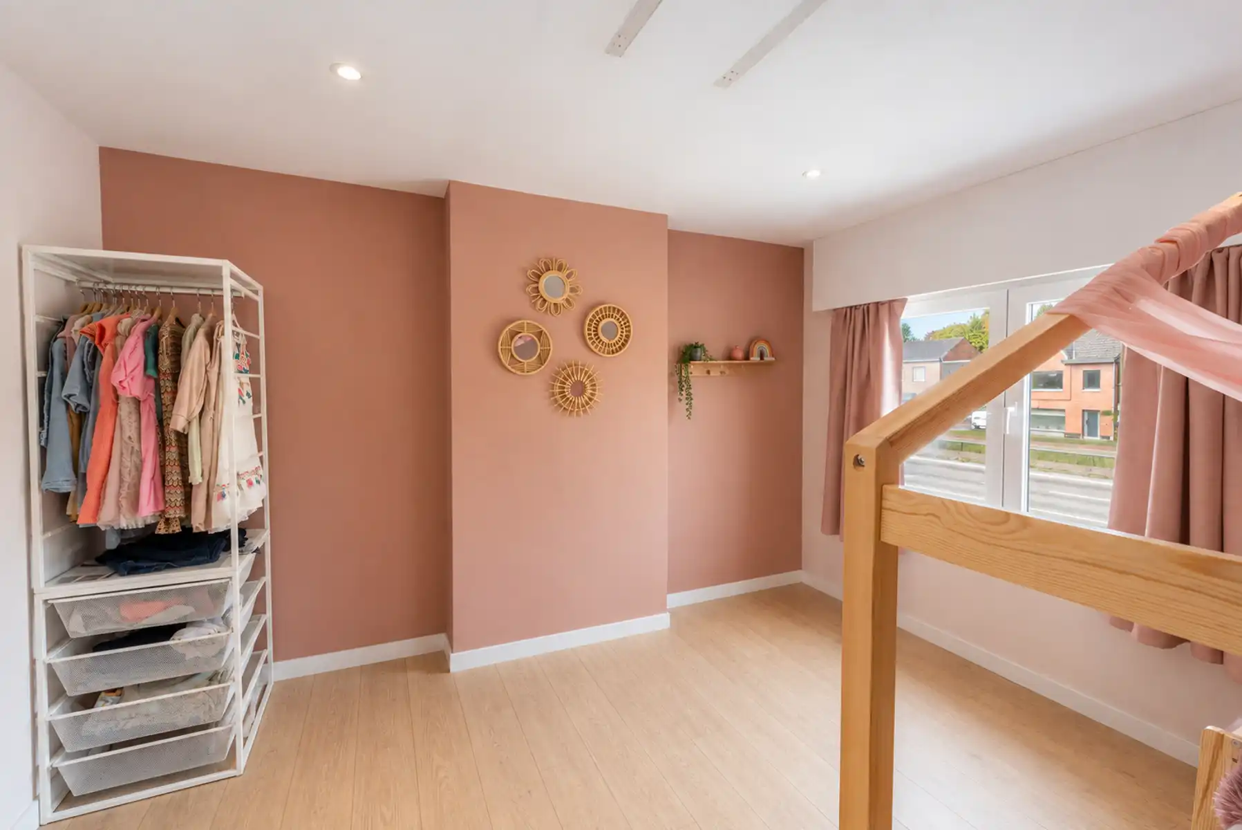 Ruime woning met bijgebouw en uitzicht op het Drongengoed foto 21