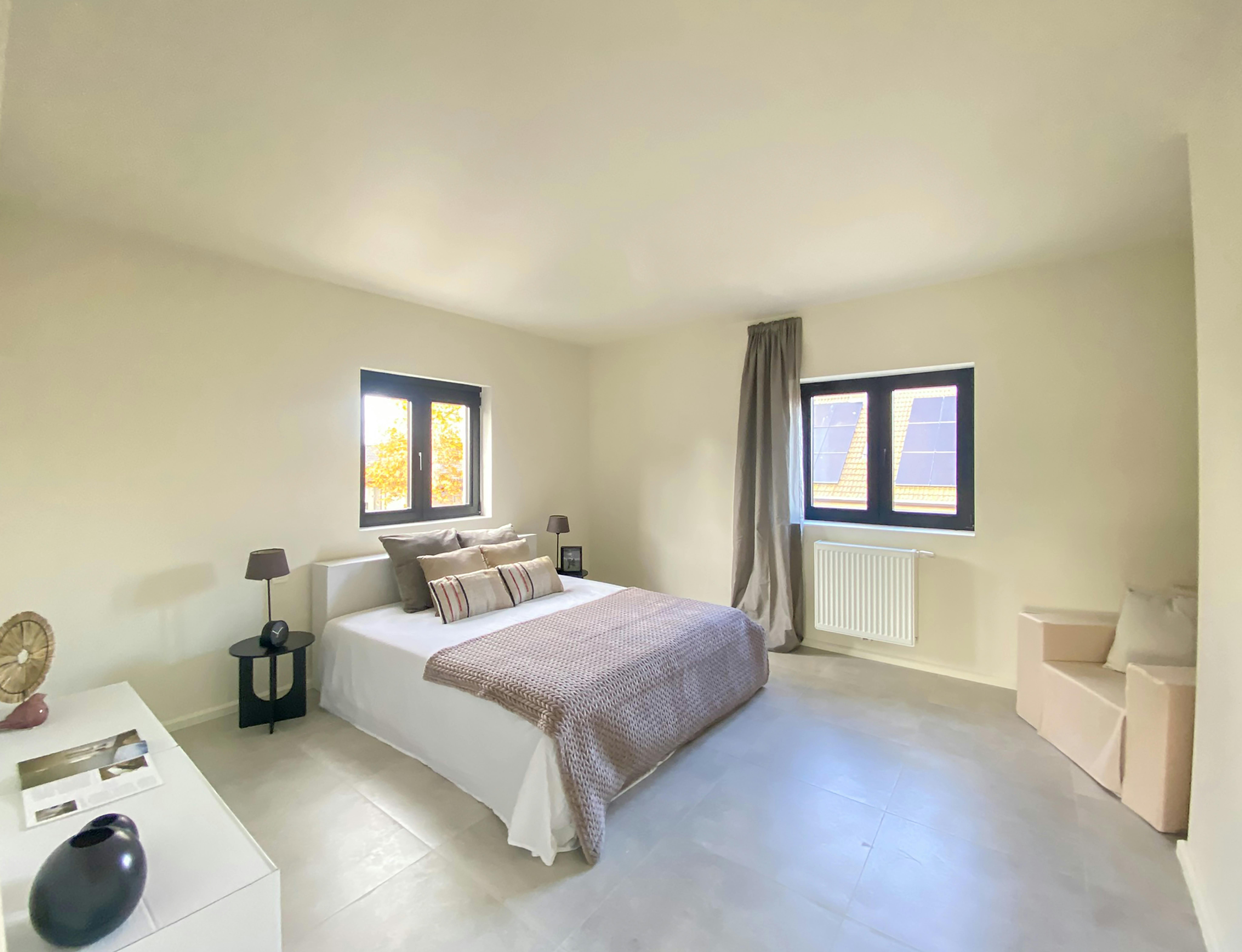 Volledig gerenoveerde halfopen bebouwing te koop te Essen! foto 19