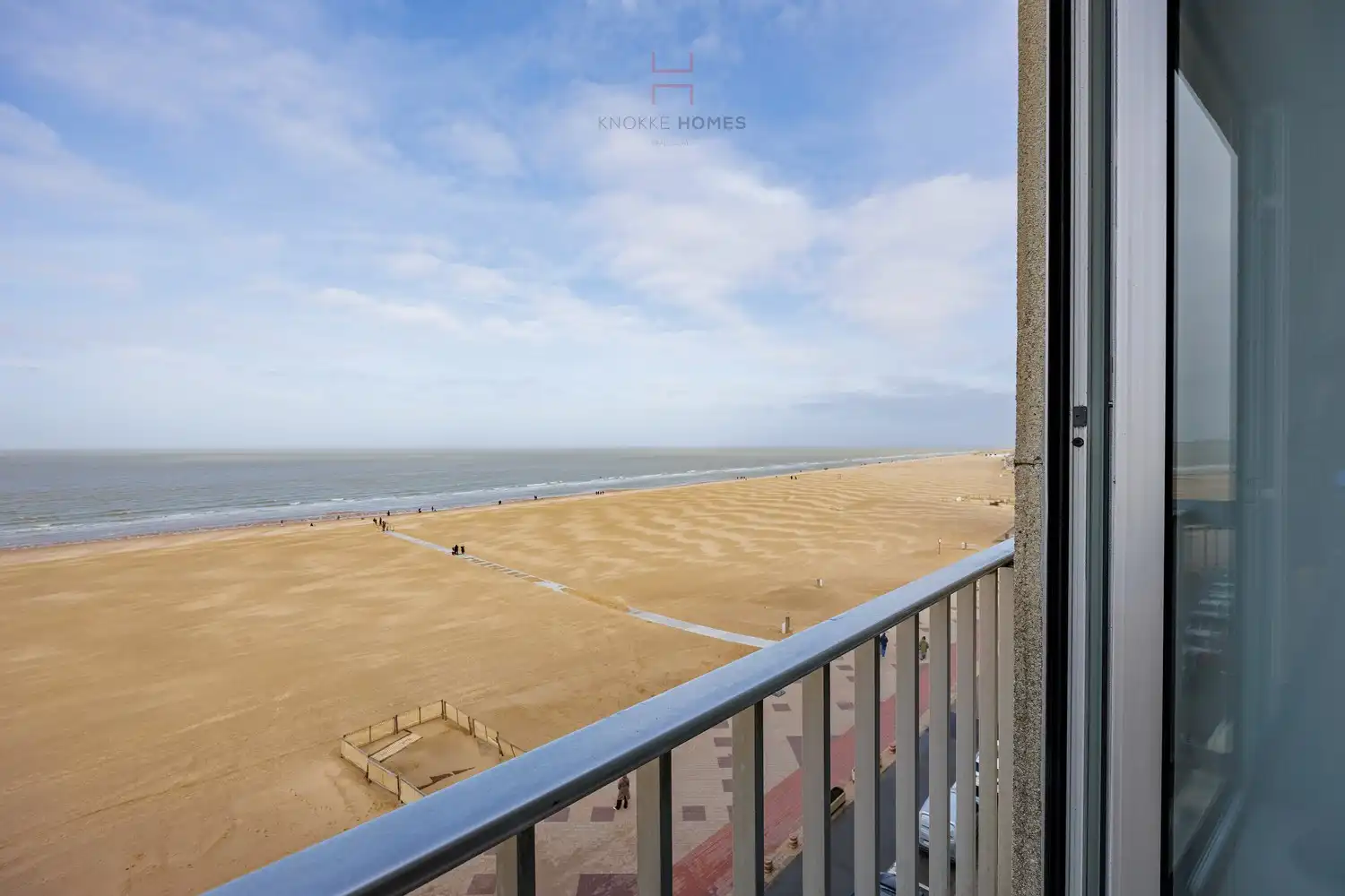 3-kamerappartement met frontaal zeezicht aan het Albertplein foto 7