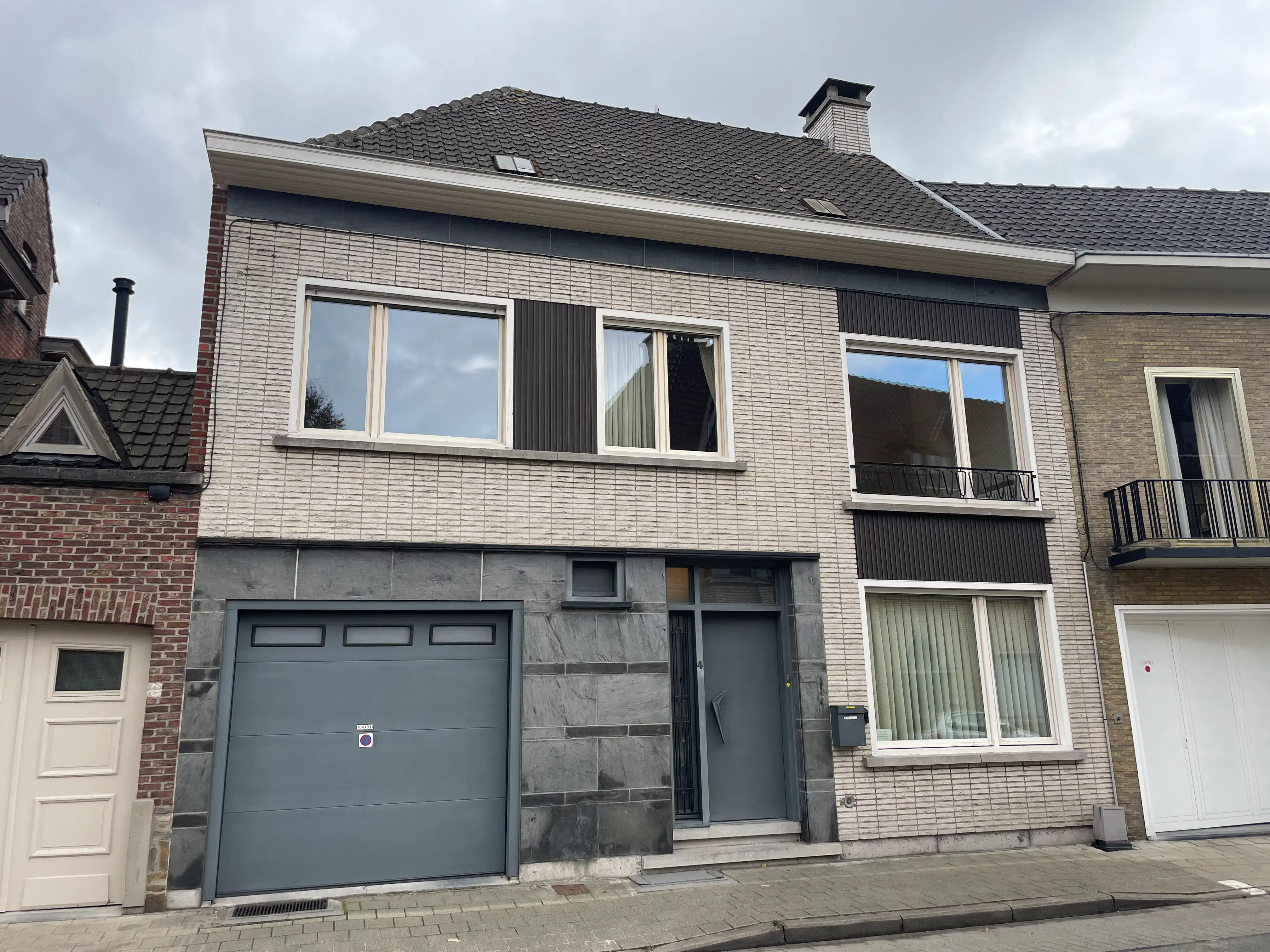 Ruime vier-slaapkamer BURGERWONING + garage & groot terras foto 2