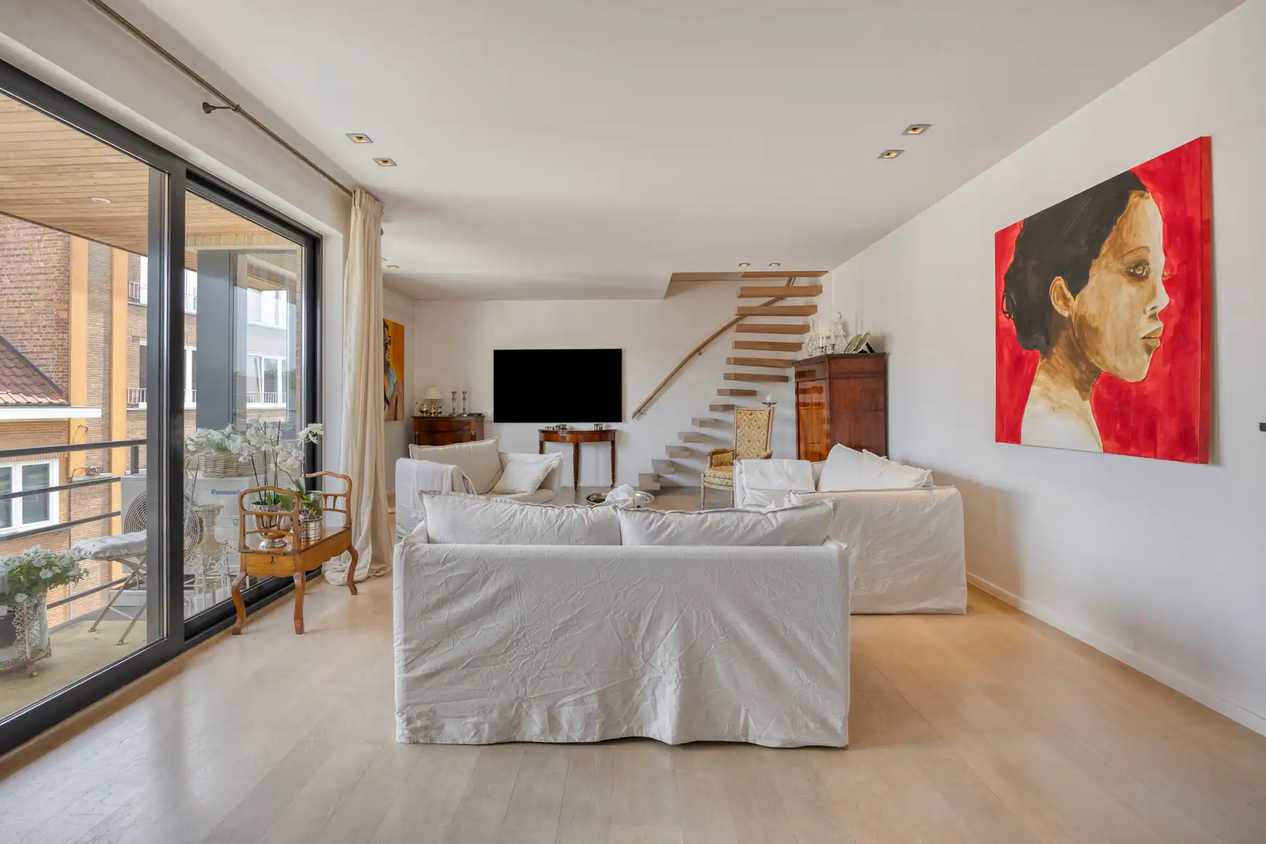 Luxueus en ruim 4 slaapkamerappartement op centrale ligging foto 7