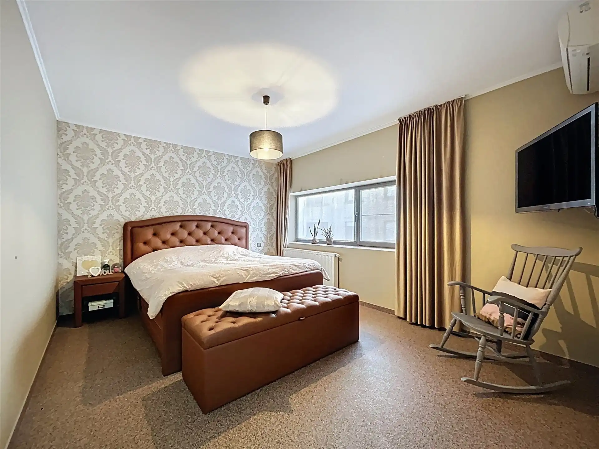 Energiezuinige gezinswoning met 5 slaapkamers en bijgebouw op perceel van 511m² foto 12