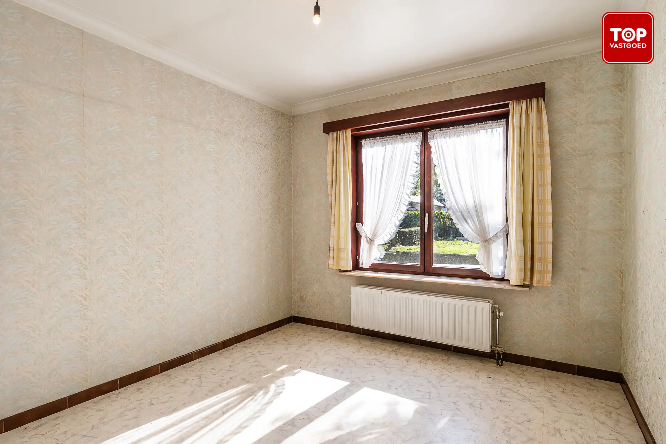 Op te frissen bungalow op toplocatie. foto 11