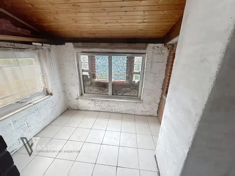 Te renoveren halfopen bebouwing met garage te koop in Maasmechelen (Boudewijnlaan) foto 18