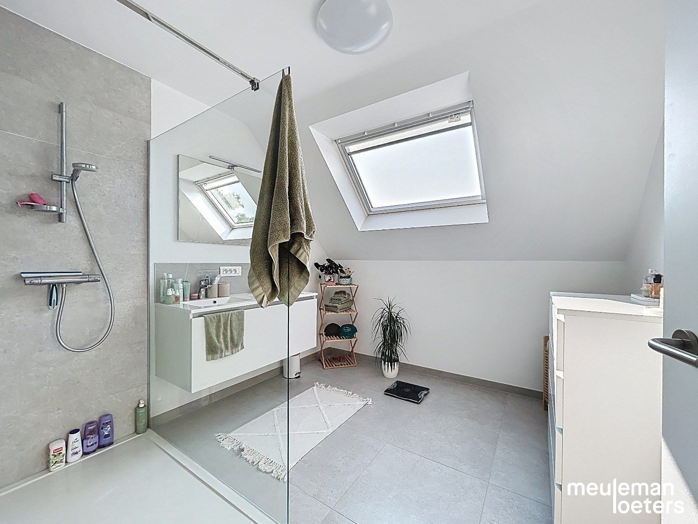 Stijlvol appartement met  zuidgericht terras foto 11