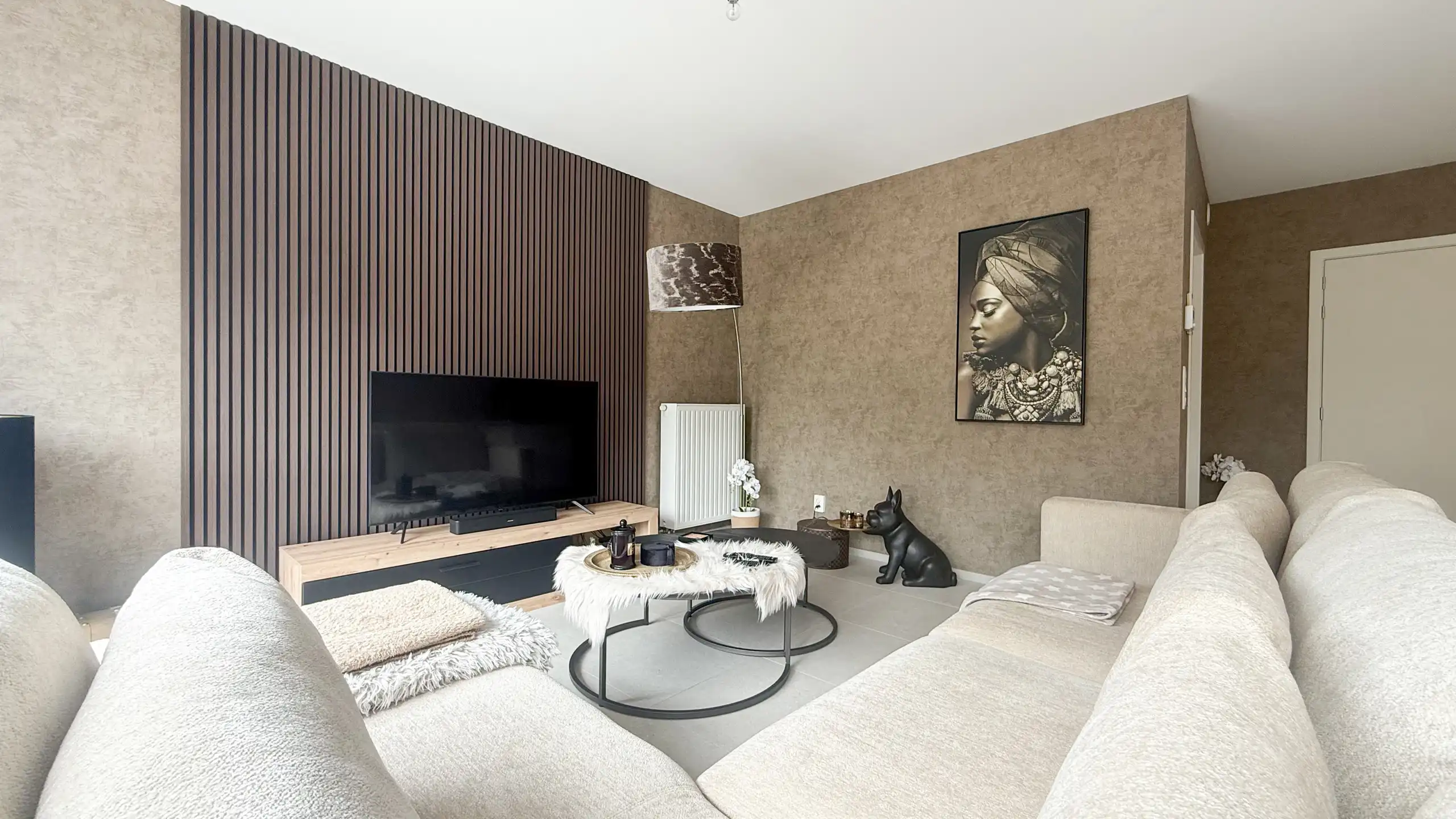 Modern gelijkvloers nieuwbouwappartement op toplocatie! foto {{pictureIndex}}
