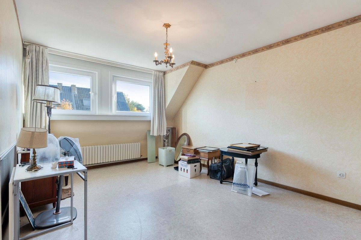 Energiezuinig bel-etage woning met zonnige tuin nabij het Sint-Pietersstation foto 13